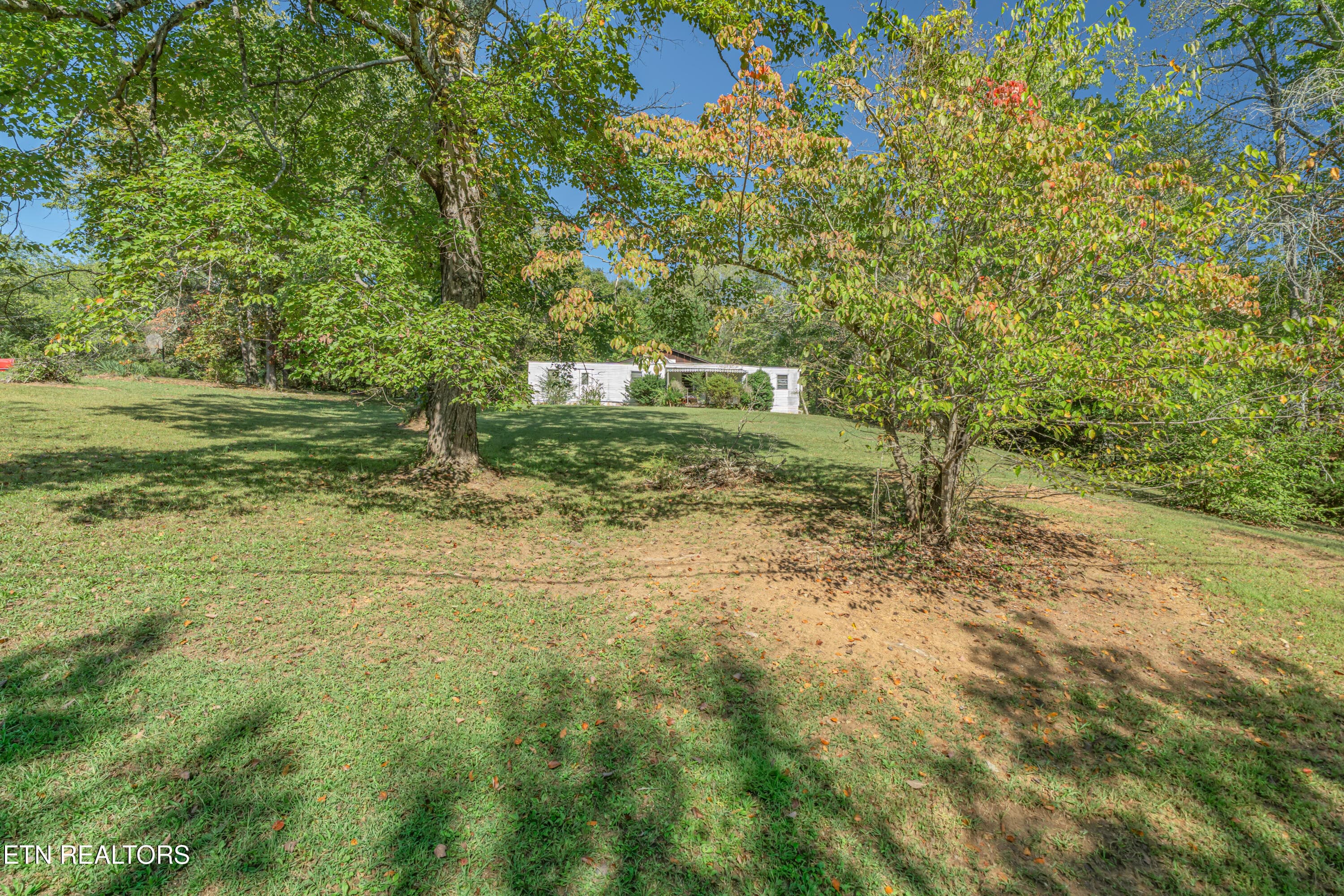 147 Old Jones Rd, Harriman, TN 37748
