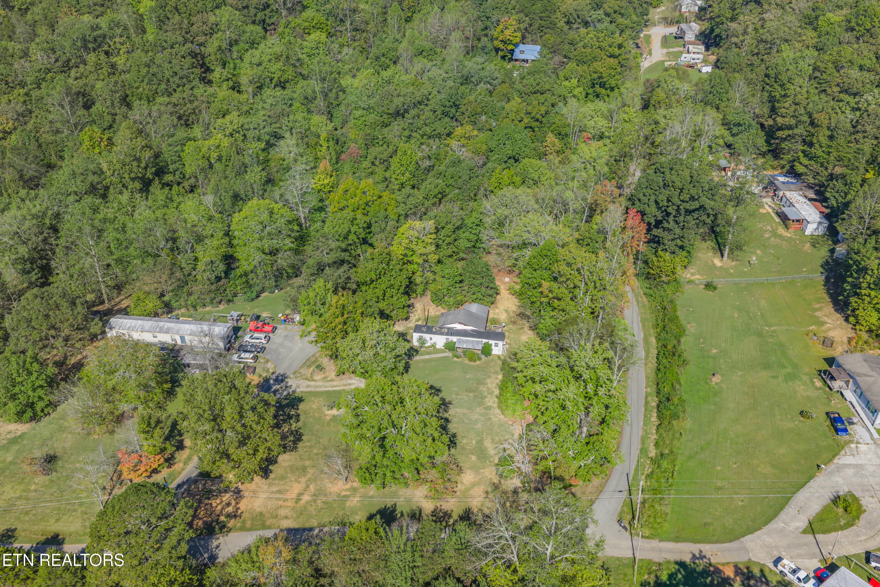 147 Old Jones Rd - 147 Old Jones Rd, Harriman, TN 37748