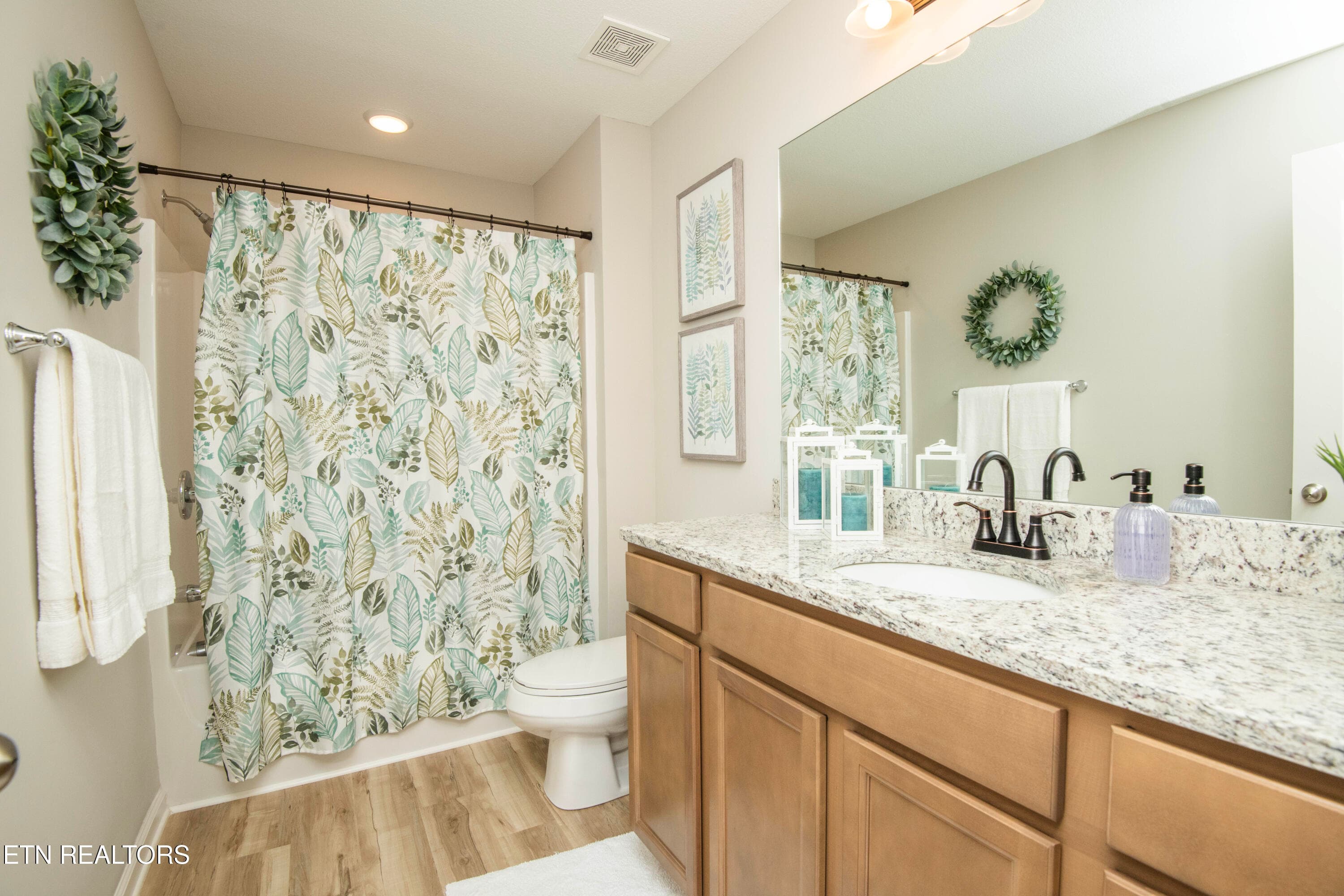 second bath - 3632 Crimson Circle, Maryville, TN 37801
