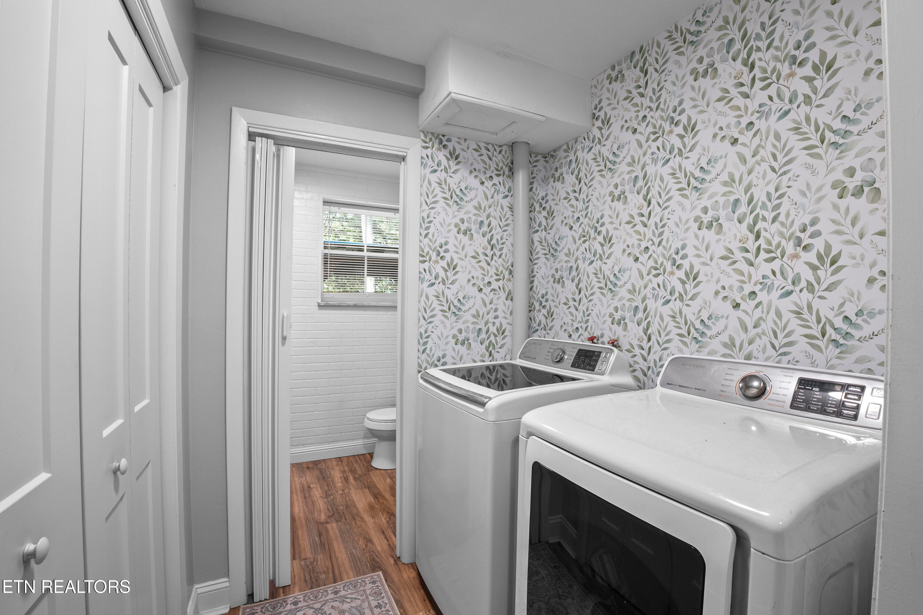 Laundry - 7533 Oaken Drive, Knoxville, TN 37938