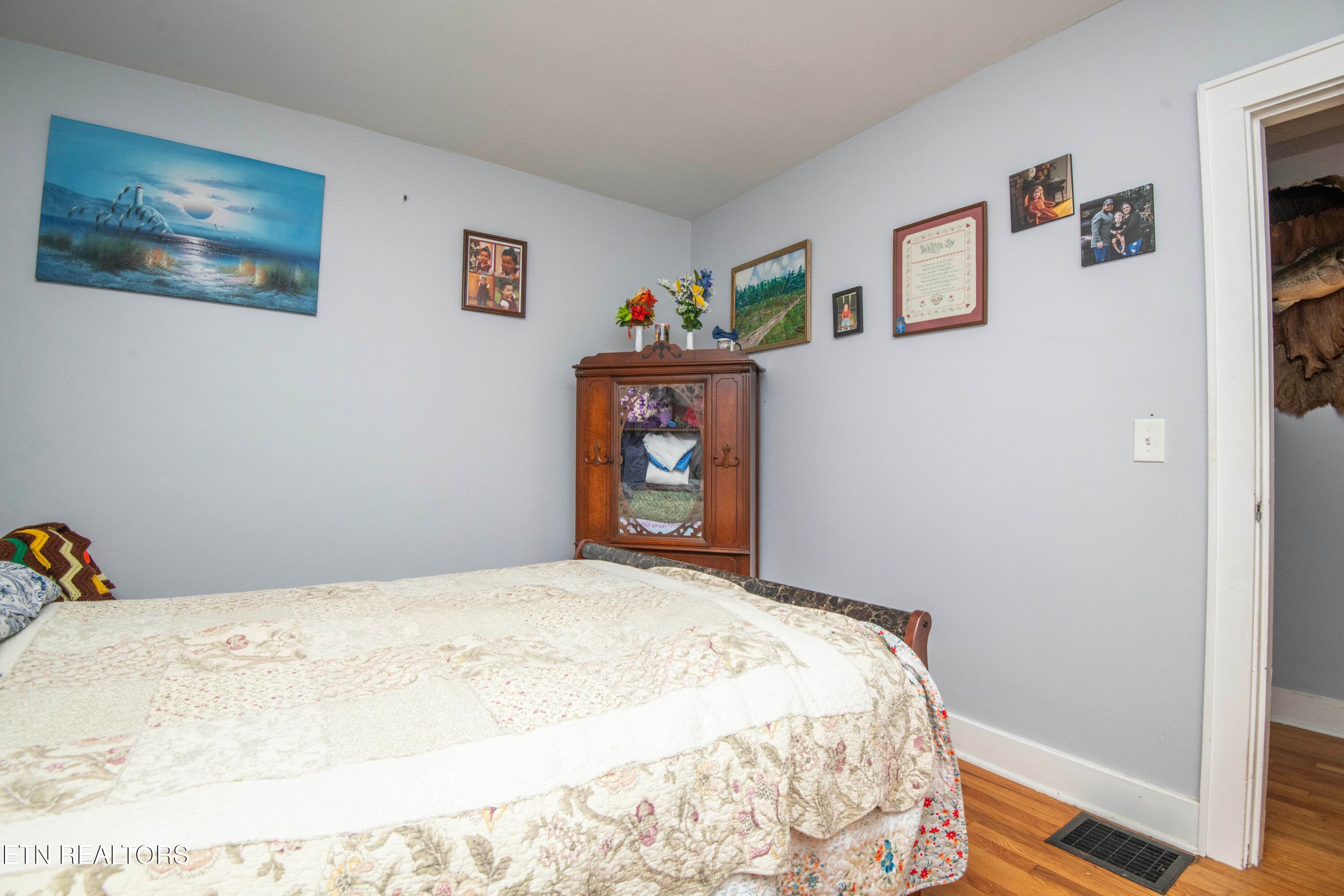 bed 1 - 8507 Old Rutledge Pike, Knoxville, TN 37924