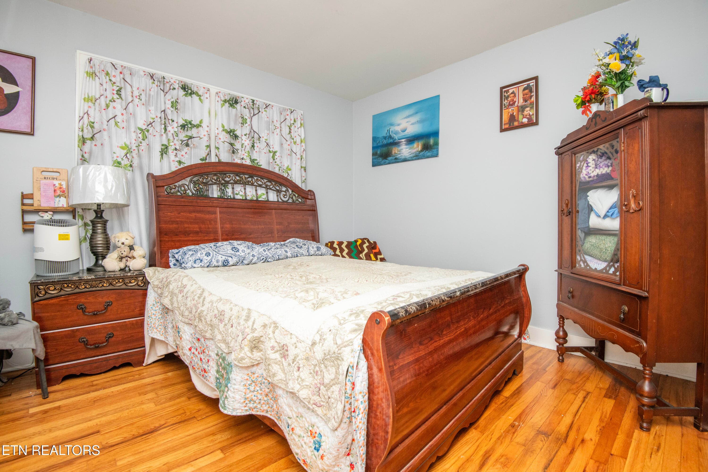 bed 2 - 8507 Old Rutledge Pike, Knoxville, TN 37924