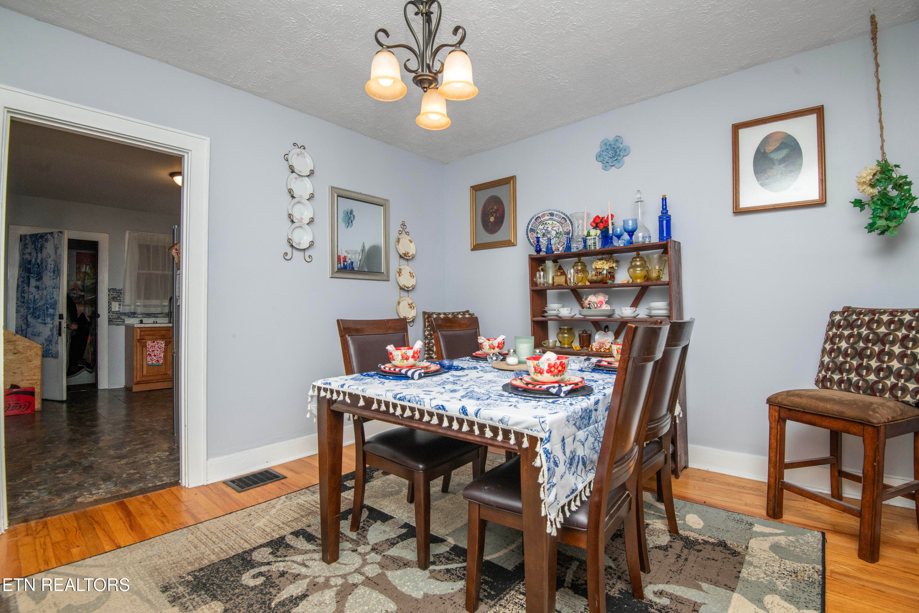 dining 1 - 8507 Old Rutledge Pike, Knoxville, TN 37924