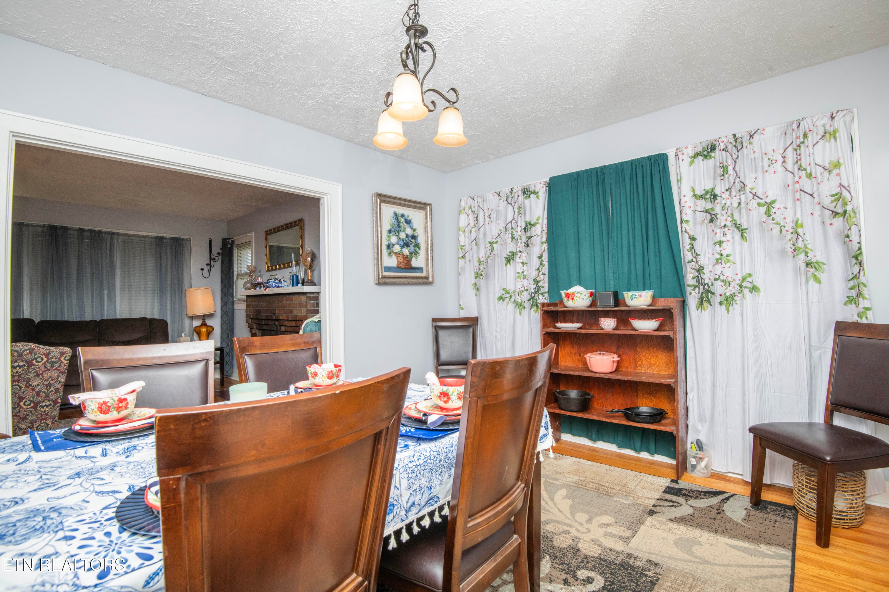 dining - 8507 Old Rutledge Pike, Knoxville, TN 37924
