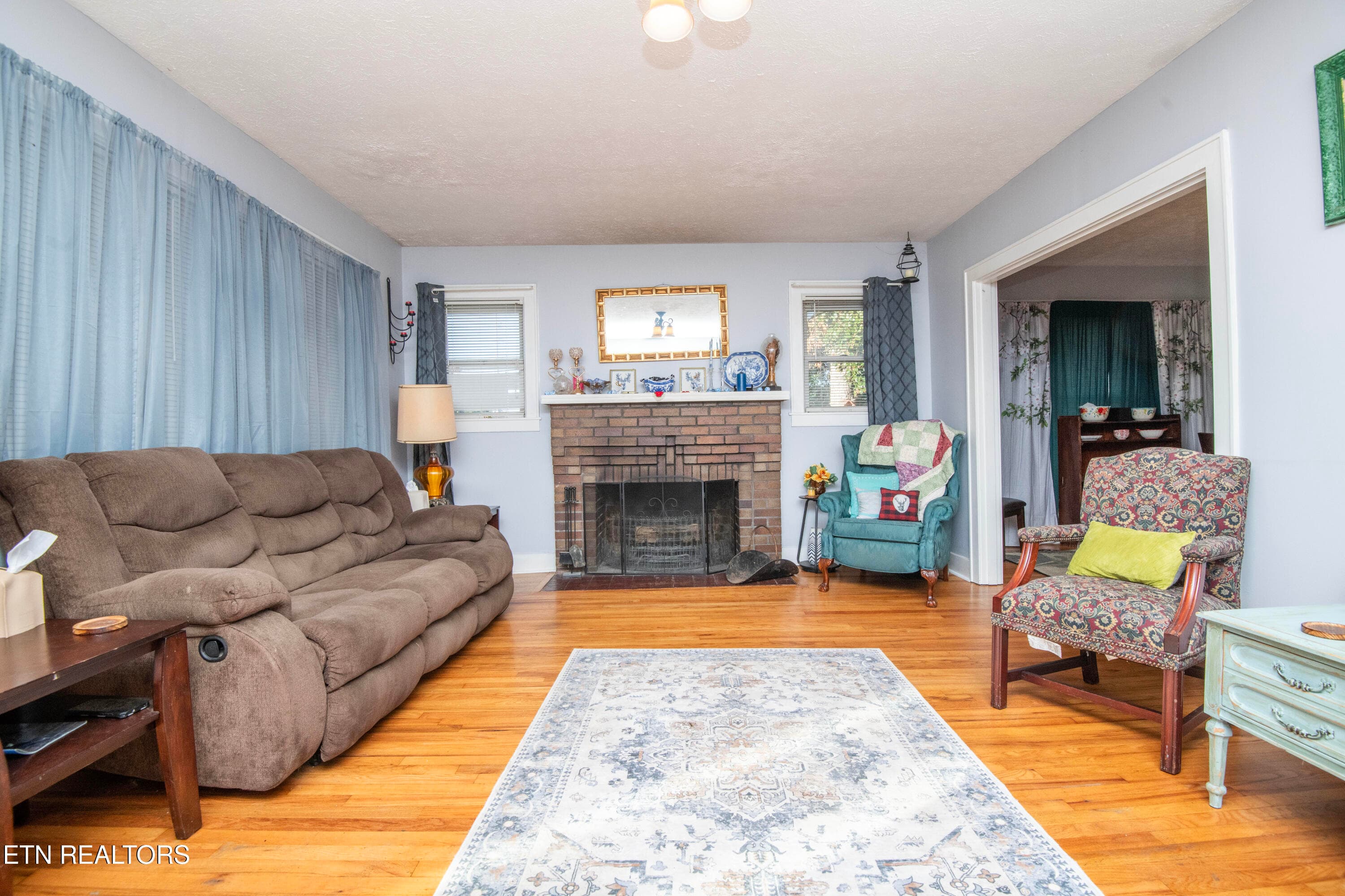 living - 8507 Old Rutledge Pike, Knoxville, TN 37924