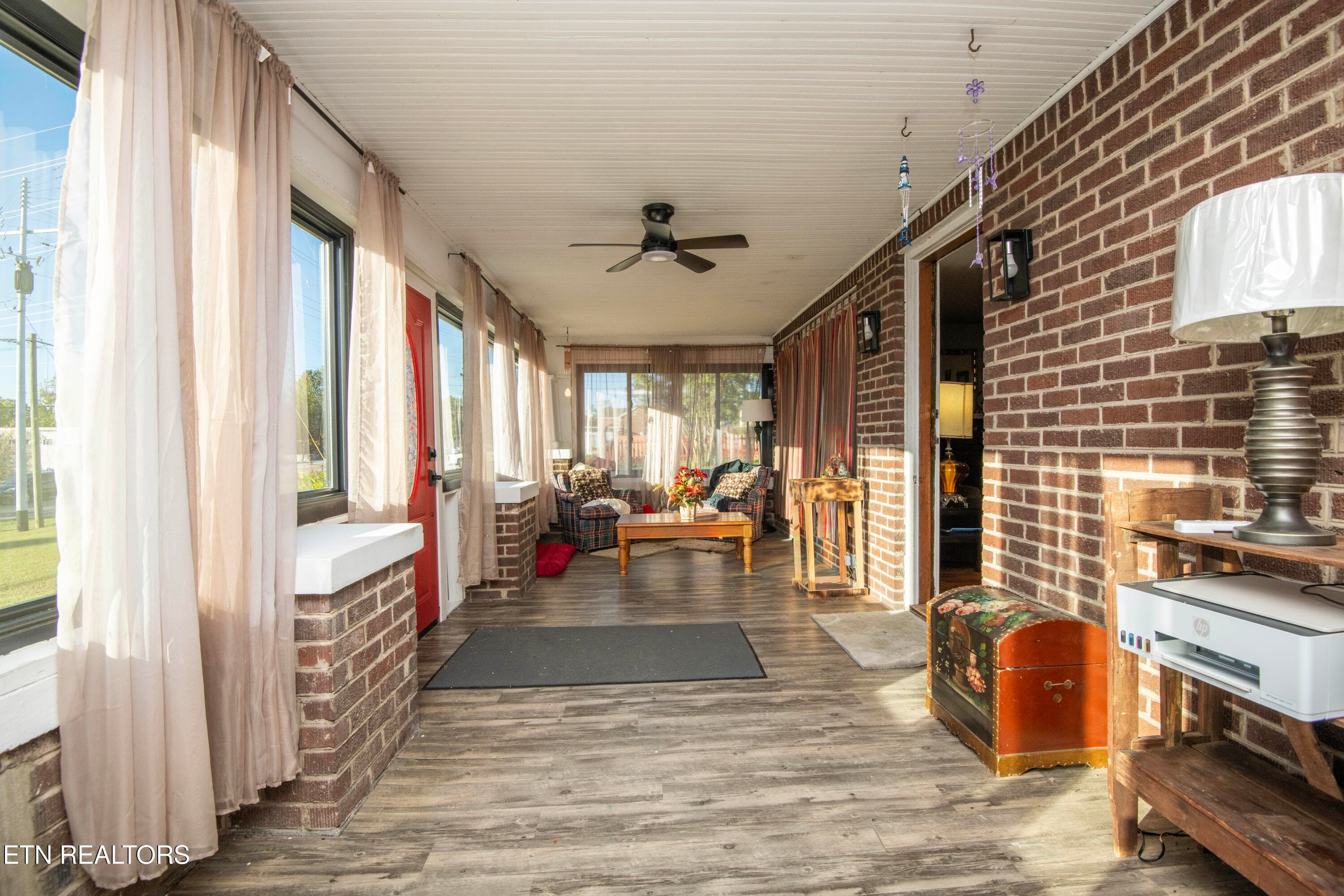 sunroom 3 - 8507 Old Rutledge Pike, Knoxville, TN 37924