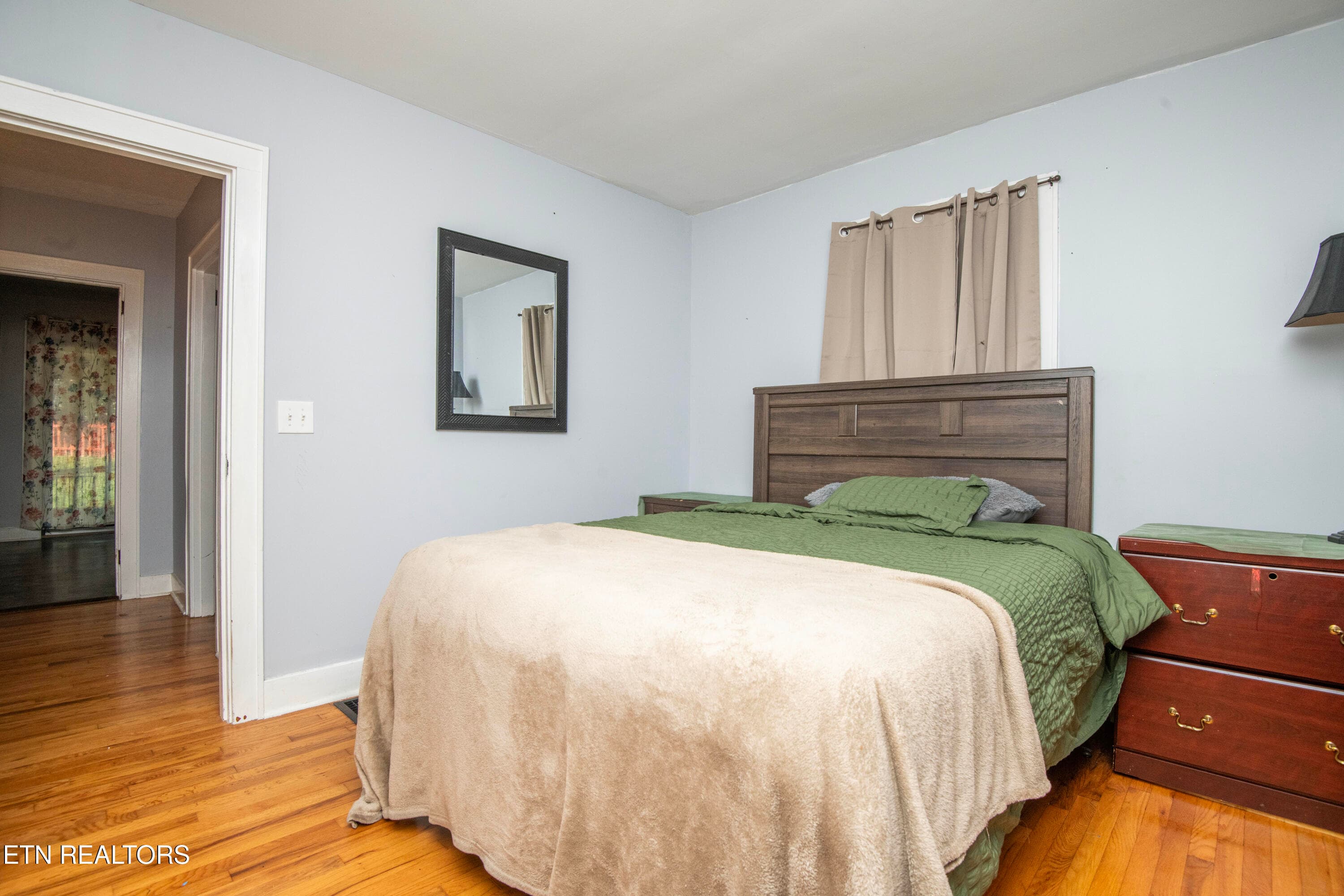 third bed 1 - 8507 Old Rutledge Pike, Knoxville, TN 37924