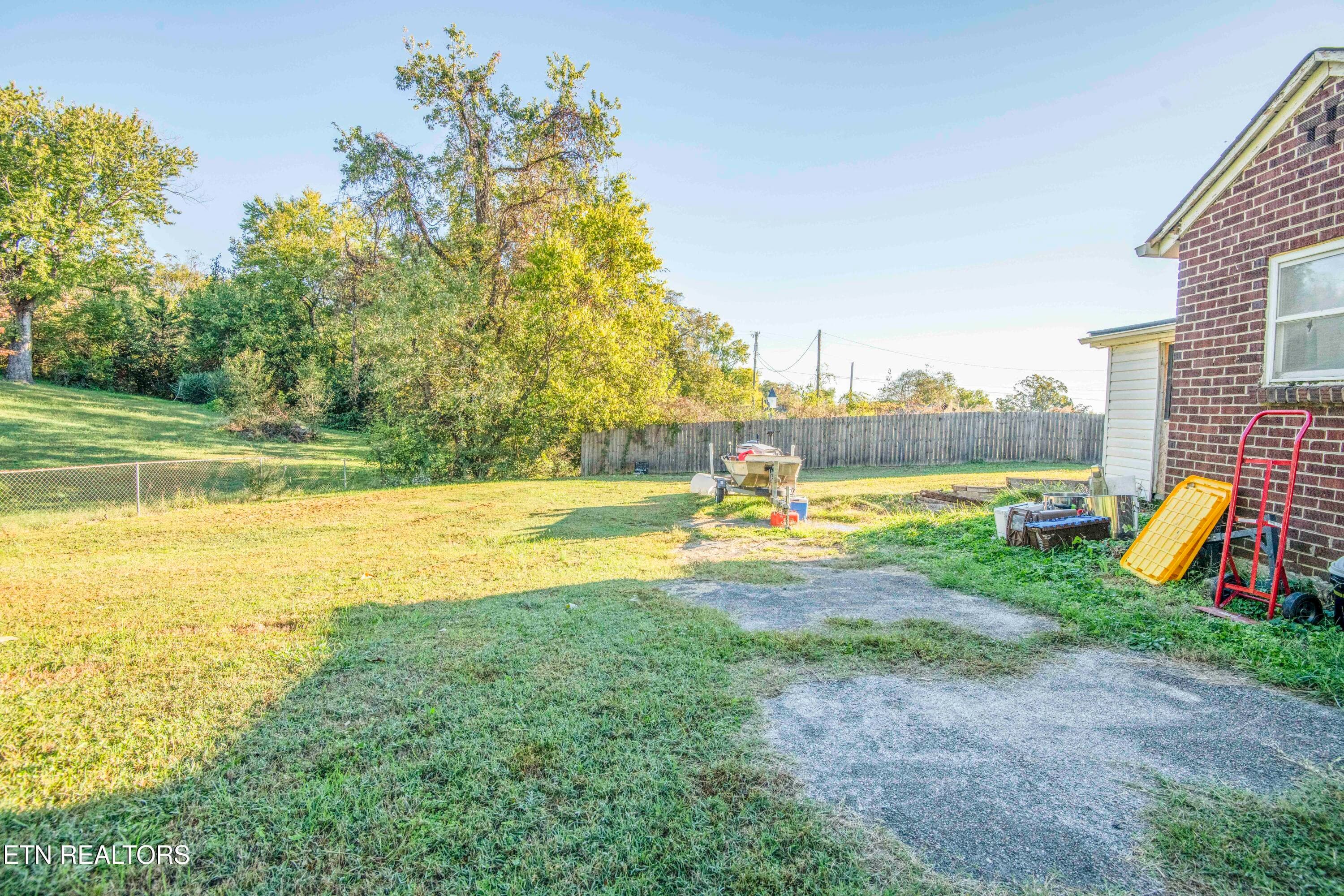yard 3_1 - 8507 Old Rutledge Pike, Knoxville, TN 37924