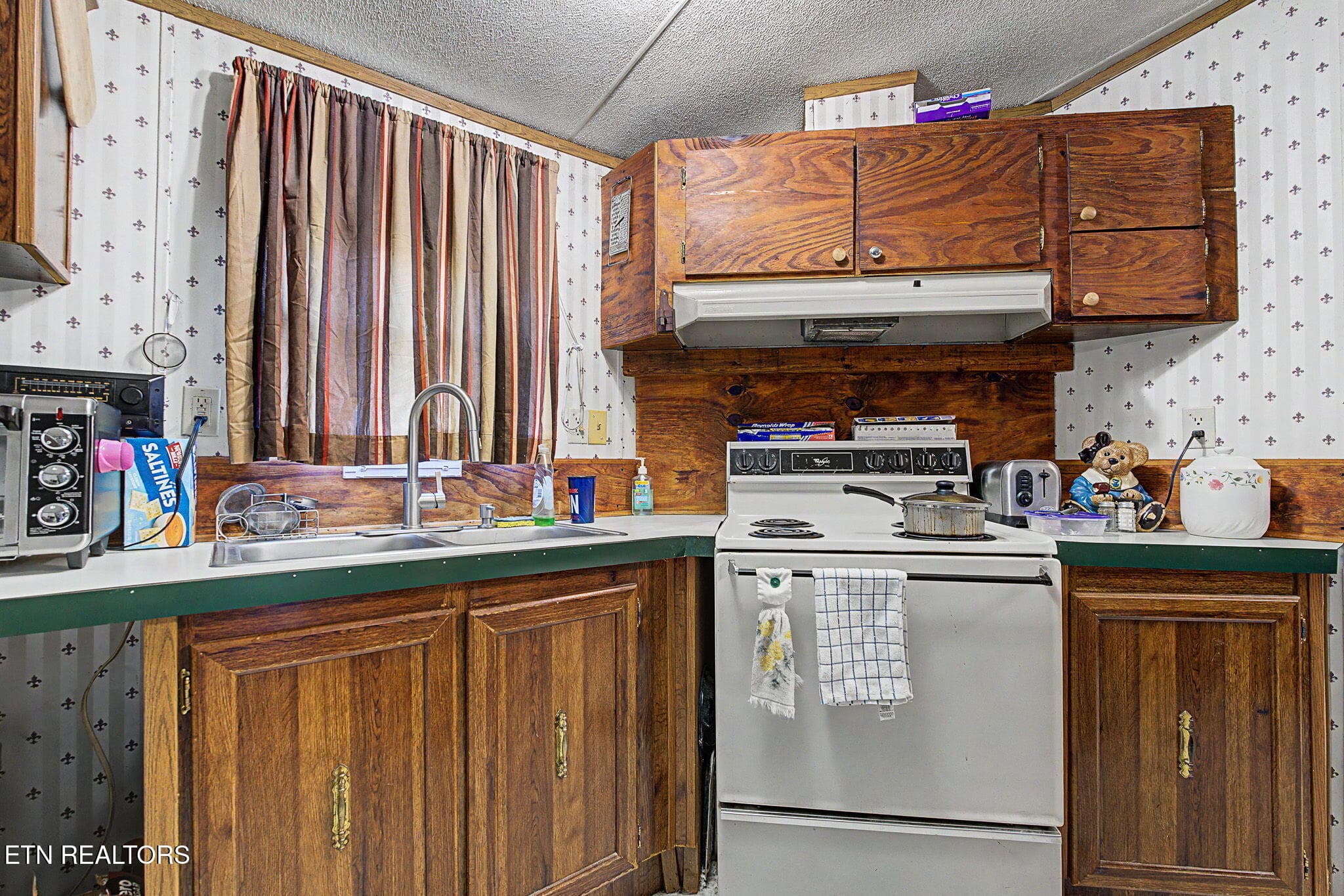 2-web-or-mls-507-cane-creek-mountain-rd - 507 Cane Creek Mtn Rd, Tellico Plains, TN 37385