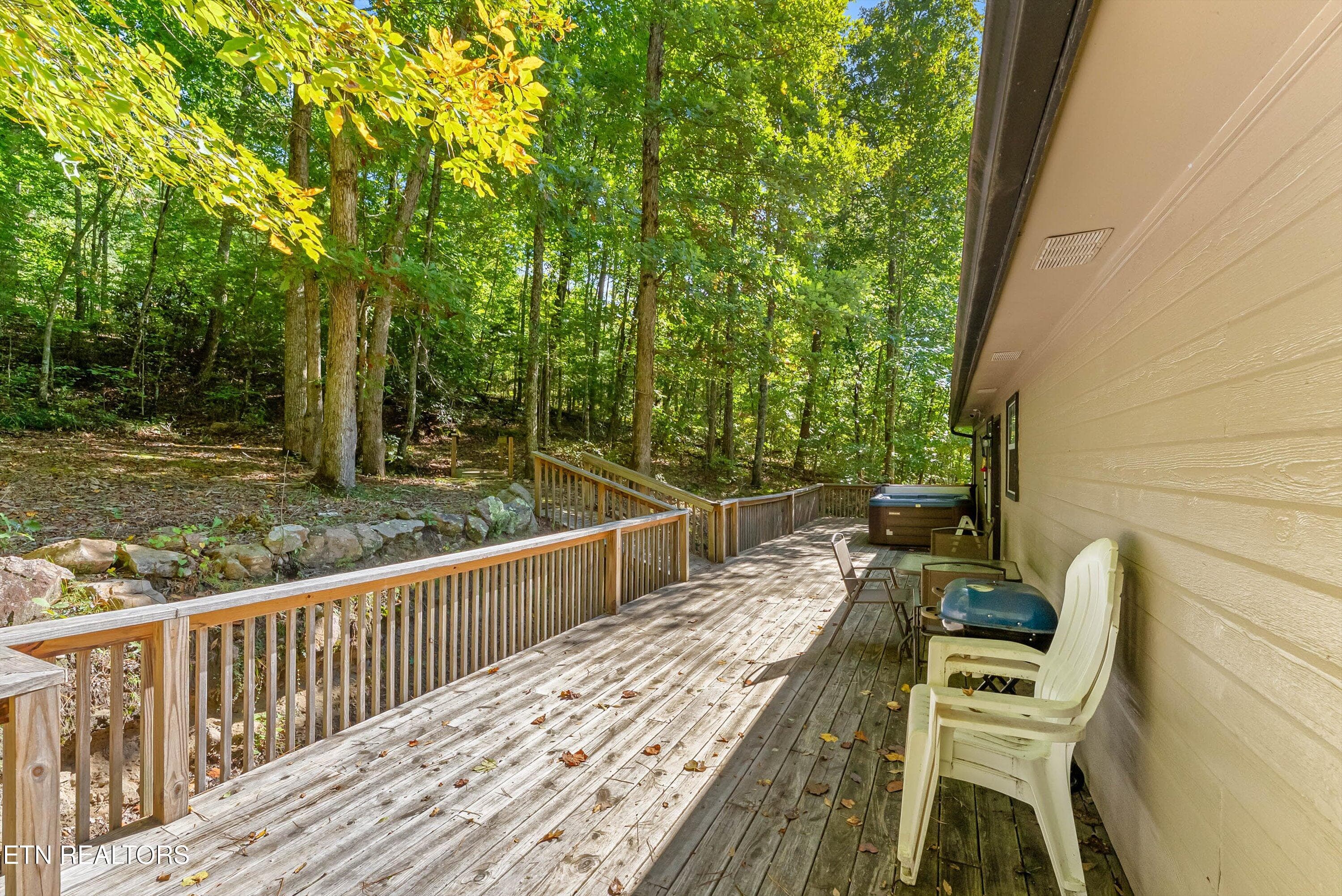 49-Back Deck A1 - 1408 Alpine Drive, Sevierville, TN 37876