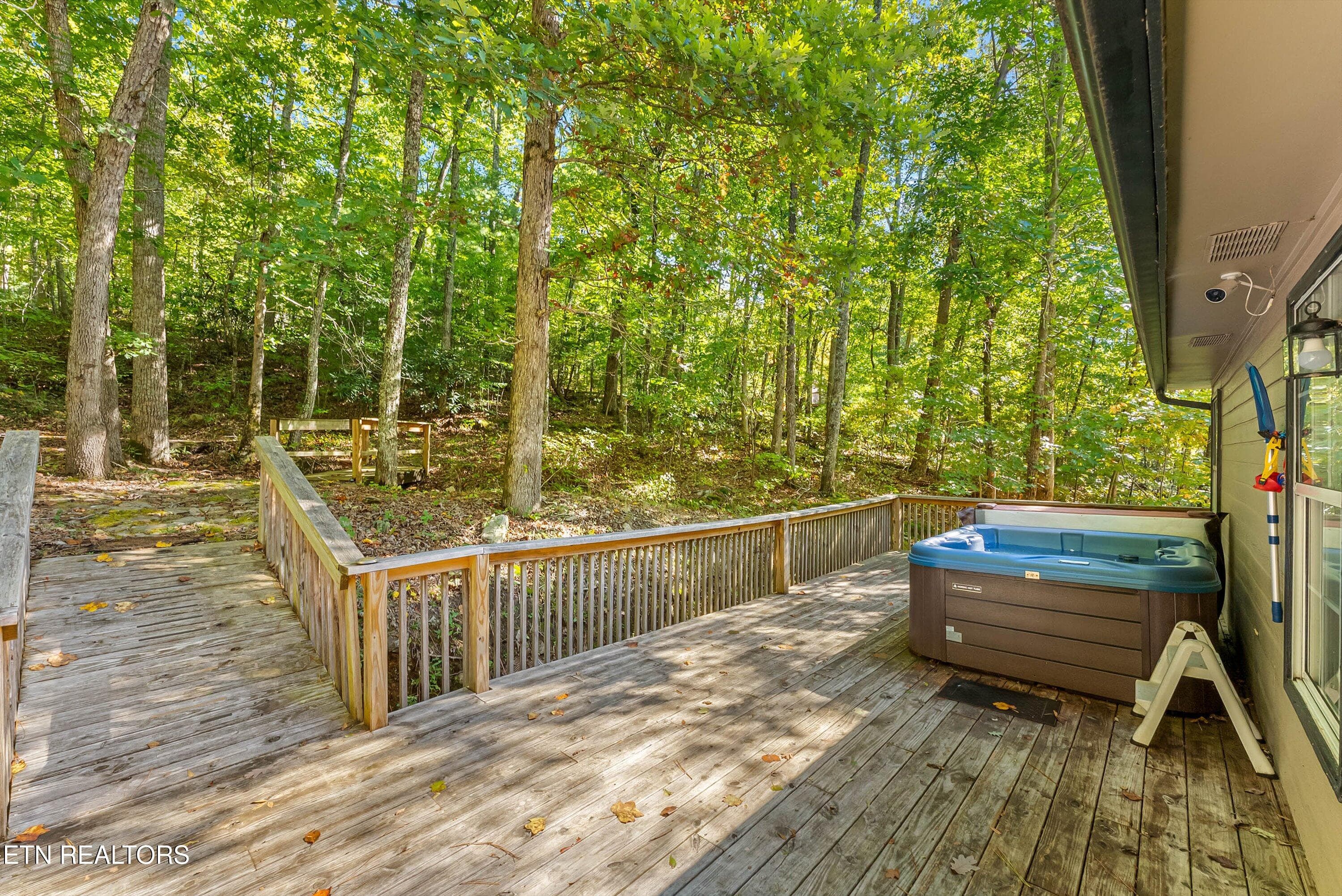 52-Back Deck A4 - 1408 Alpine Drive, Sevierville, TN 37876