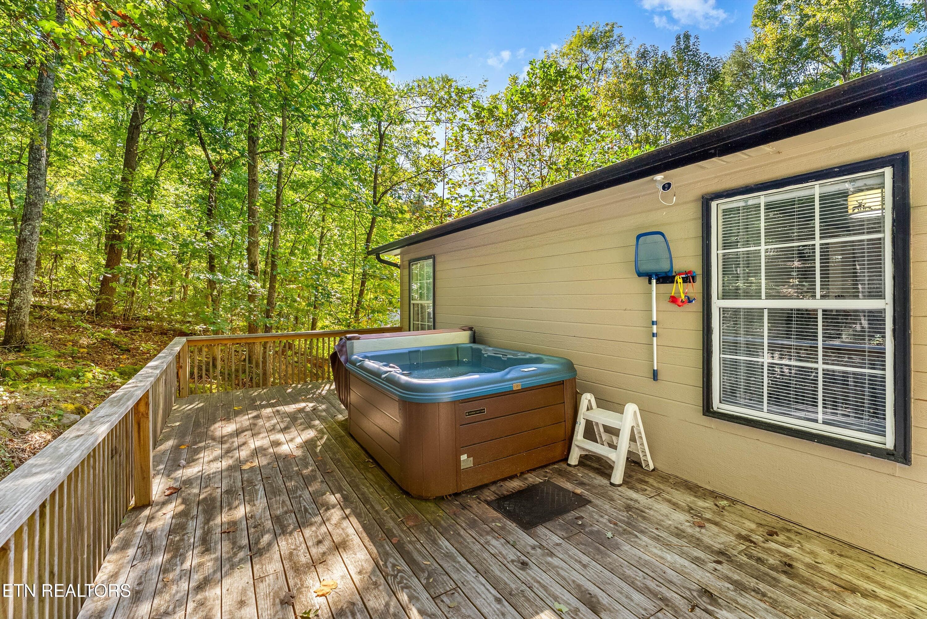54-Back Deck A6 - 1408 Alpine Drive, Sevierville, TN 37876