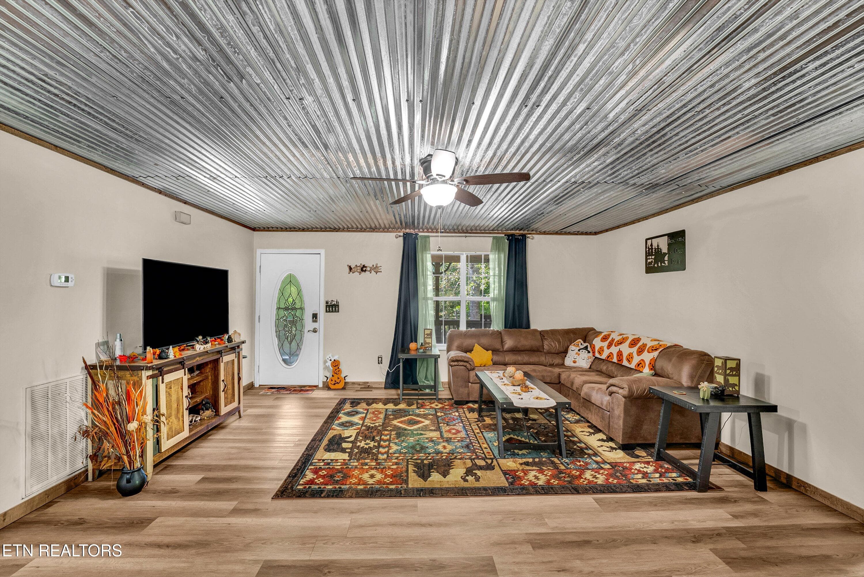 29-Living A3 - 1408 Alpine Drive, Sevierville, TN 37876