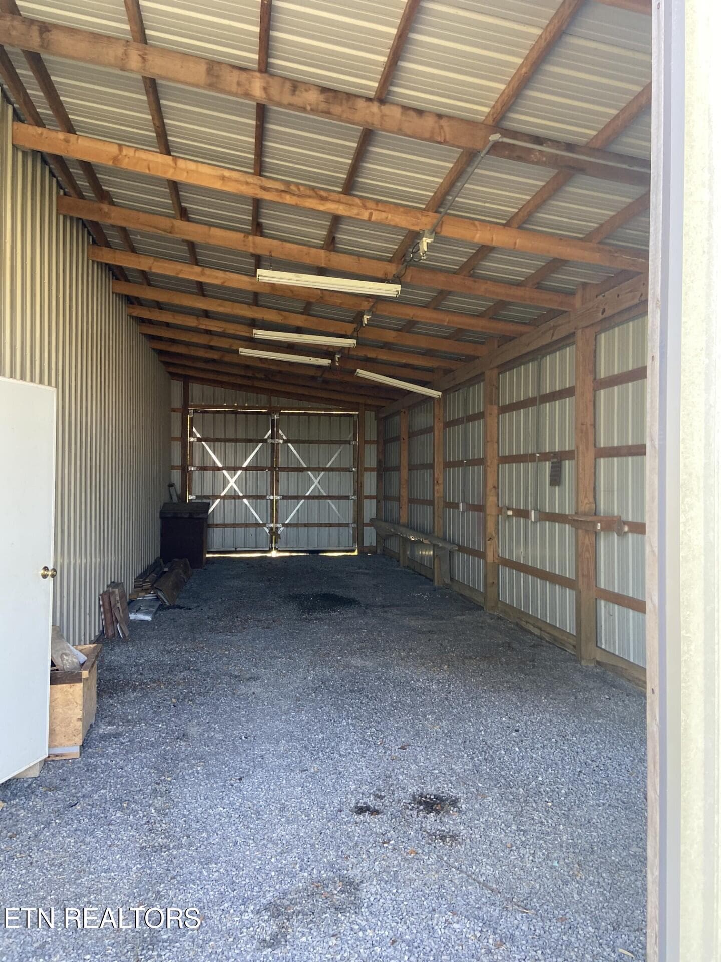 Outbuilding - 226 Ike Burgess Rd, Crossville, TN 38572