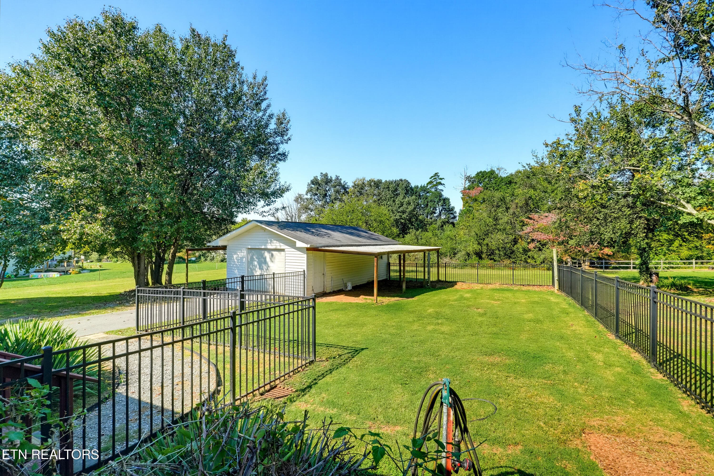 DSC08277-2 - 114 Black Oak Ridge Rd, Seymour, TN 37865