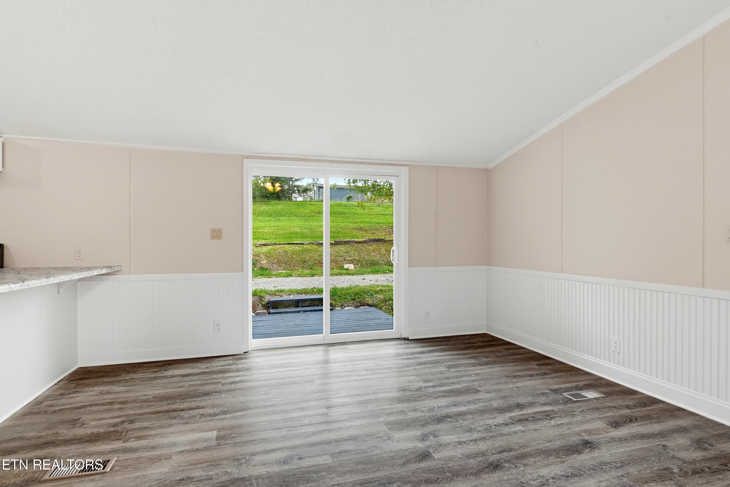 330 Doc Norton - 328 & 330 Doc Norton Rd, Walland, TN 37886