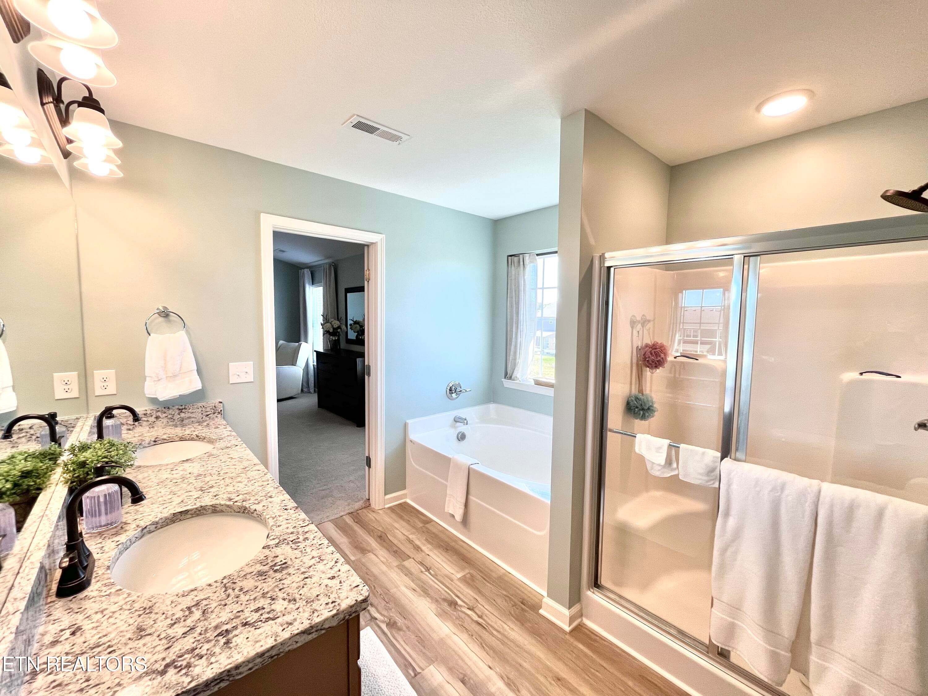 Primary Bath - 3632 Crimson Circle, Maryville, TN 37801