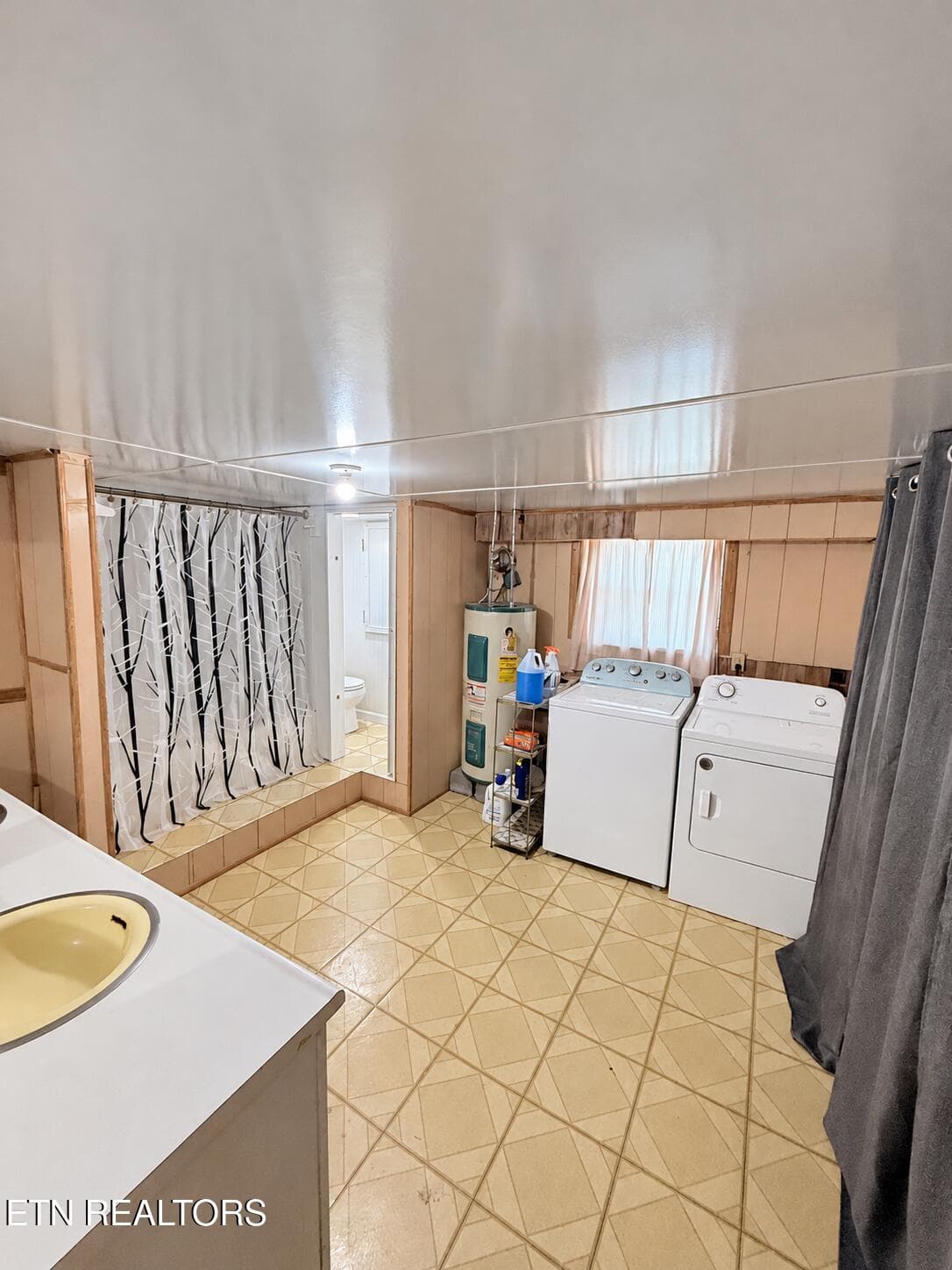 71D6757B-3FE4-4B95-8A90-666EB8AE3035 - 2024 Rose Drive, Tazewell, TN 37879