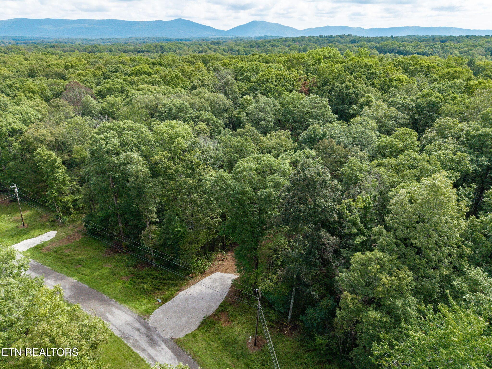 6-web-or-mls-Killary Dr_059_TNPC-HDR - Killary Rd, Crossville, TN 38572