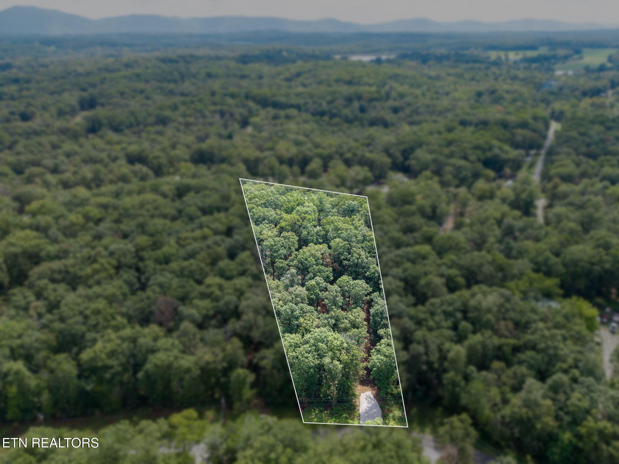 Killary Rd, Crossville, TN 38572