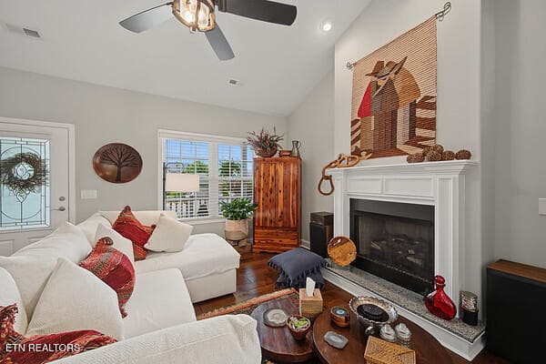 Living Room - 173 Piper Glen, Gray, TN 37615