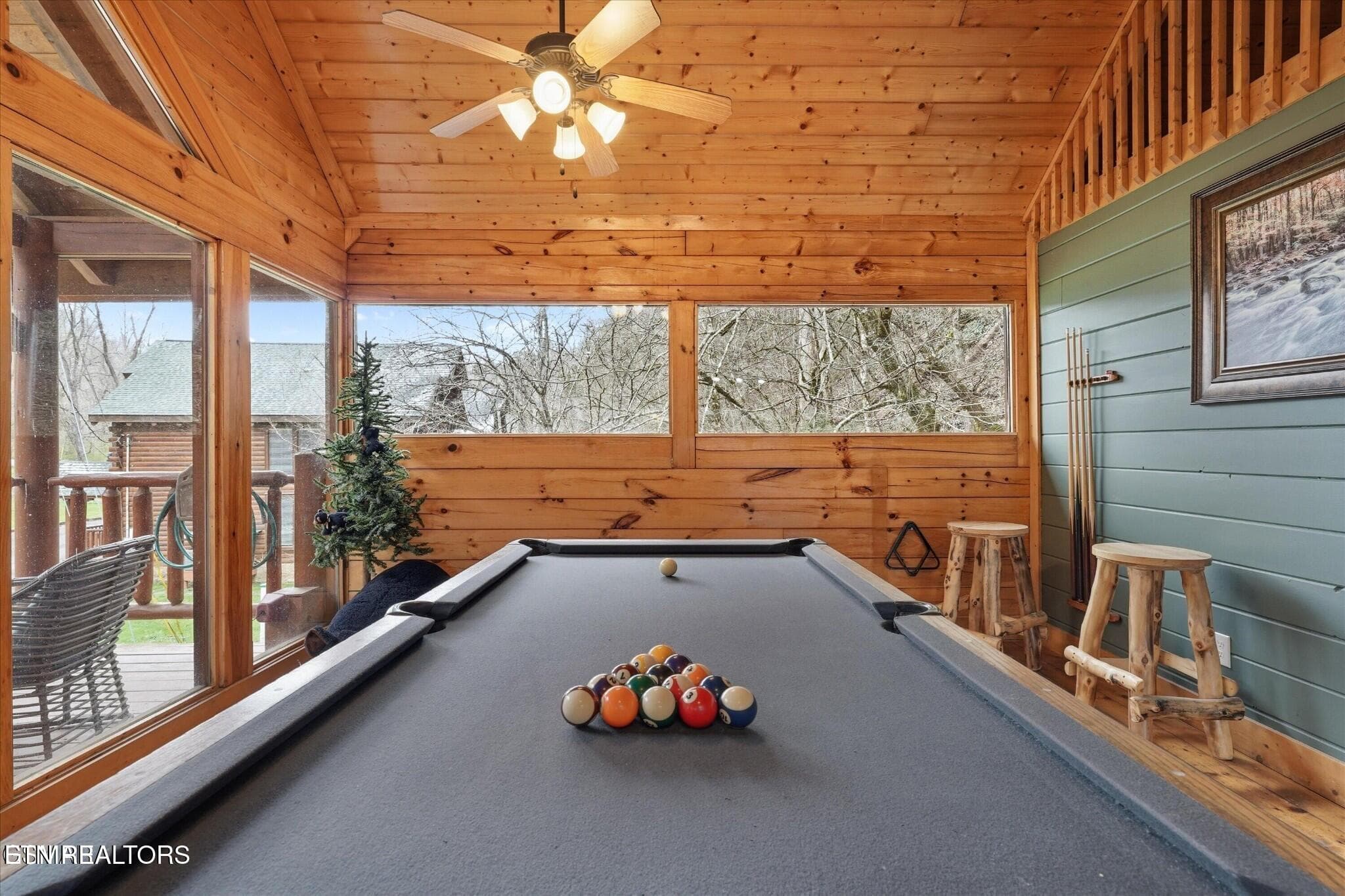 Caney Pool Table - 331 Caney Creek Rd, Pigeon Forge, TN 37863