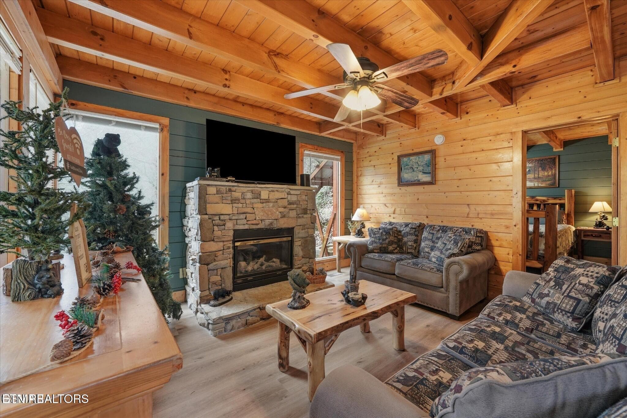 Caney Living Room #2 - 331 Caney Creek Rd, Pigeon Forge, TN 37863