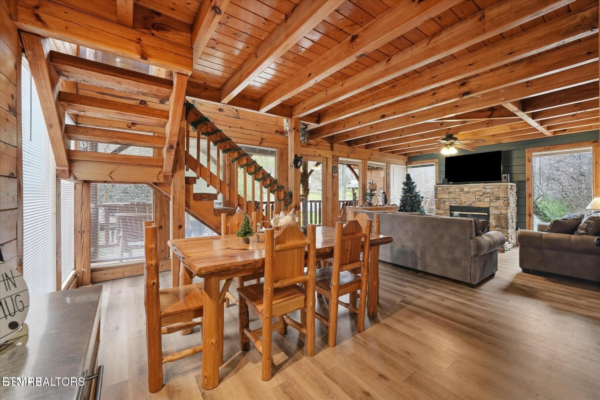 Caney Kitchen #5 - 331 Caney Creek Rd, Pigeon Forge, TN 37863