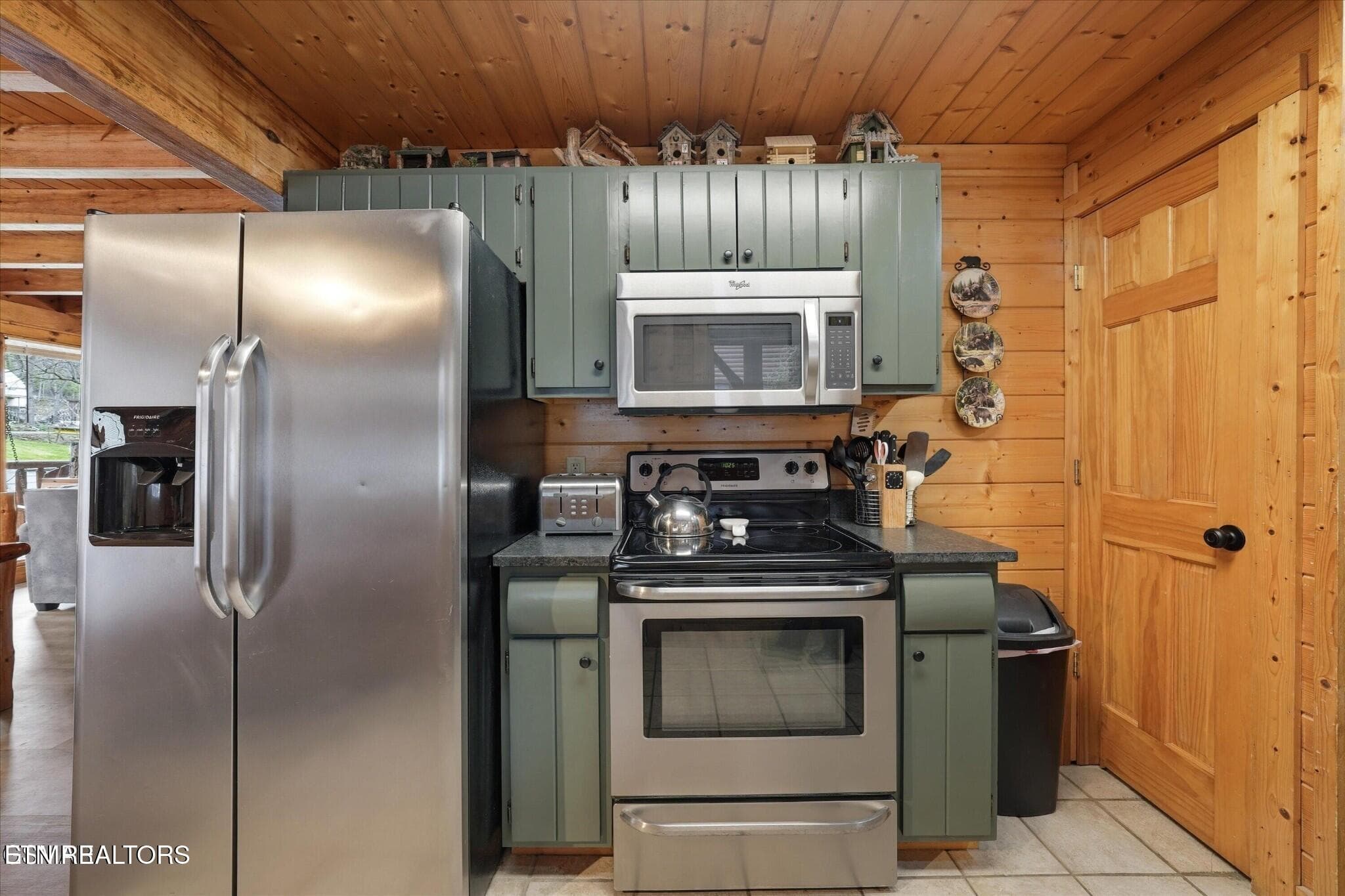 Caney Kitchen #3 - 331 Caney Creek Rd, Pigeon Forge, TN 37863