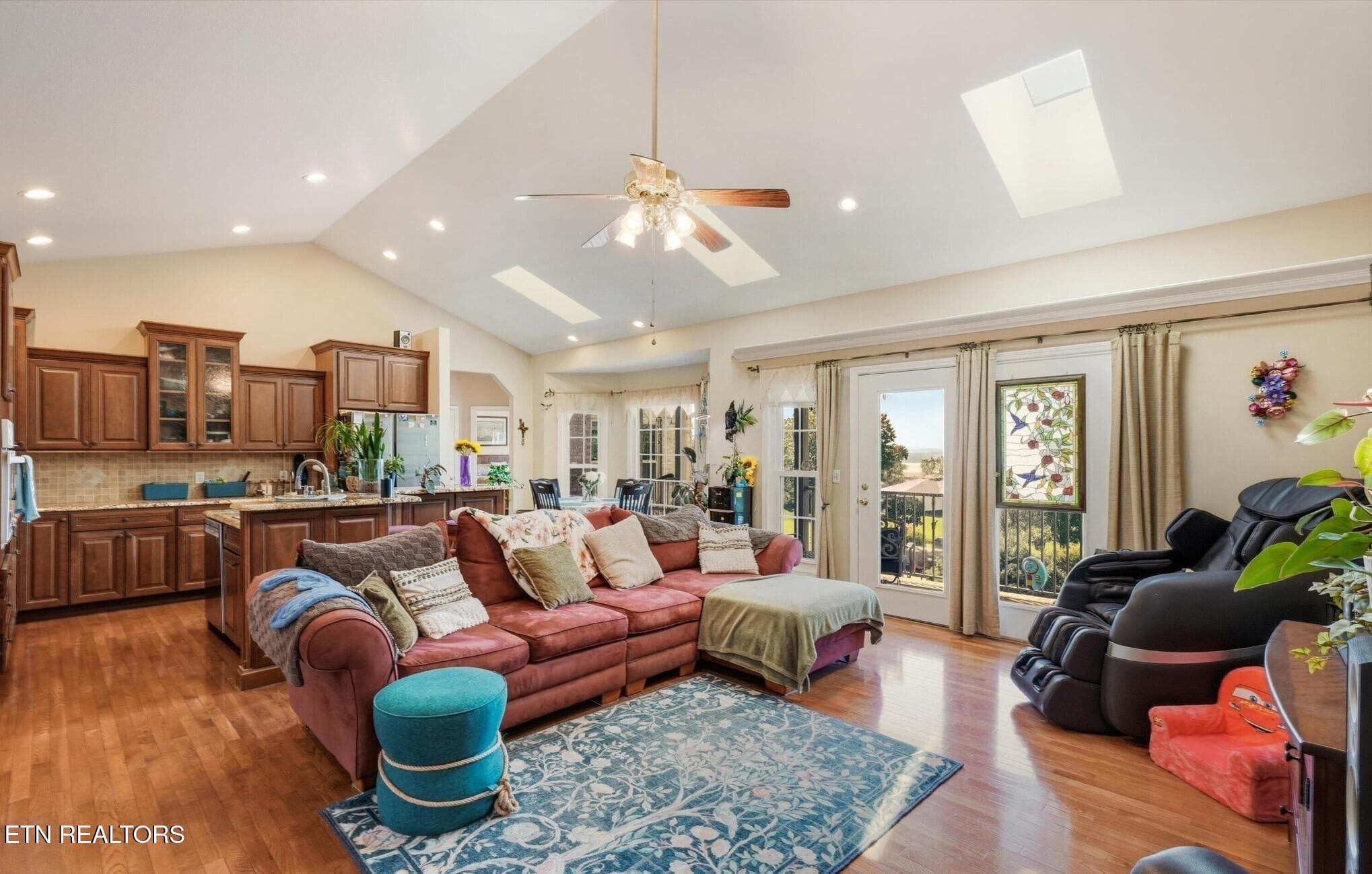161912161-hr - 849 Pinnacle Drive, Dandridge, TN 37725