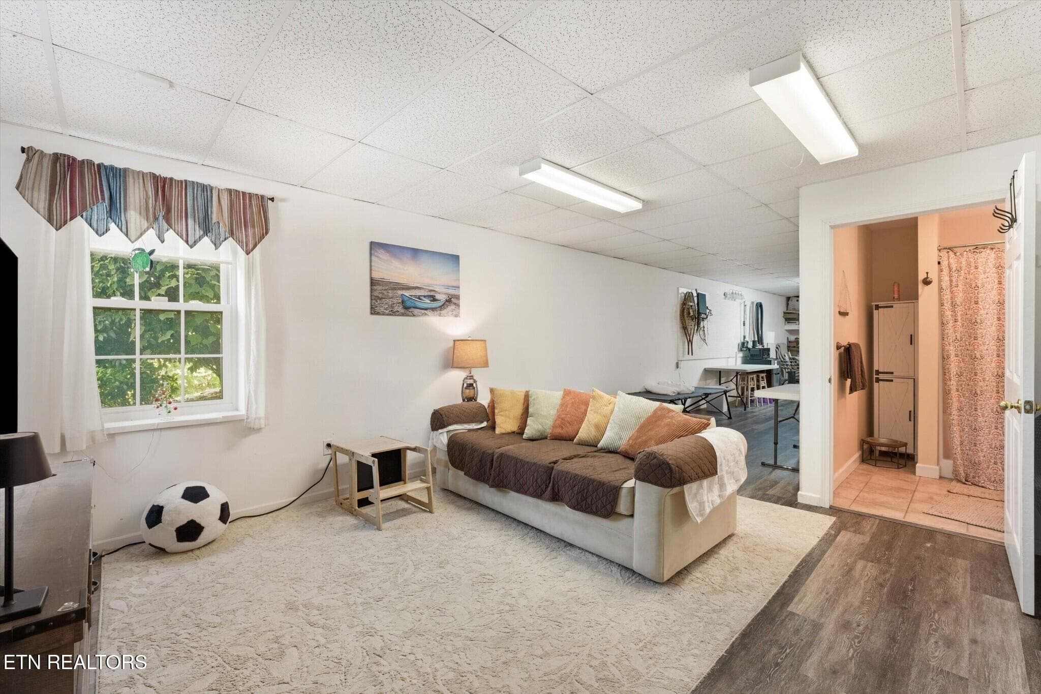 161912400-hr - 849 Pinnacle Drive, Dandridge, TN 37725
