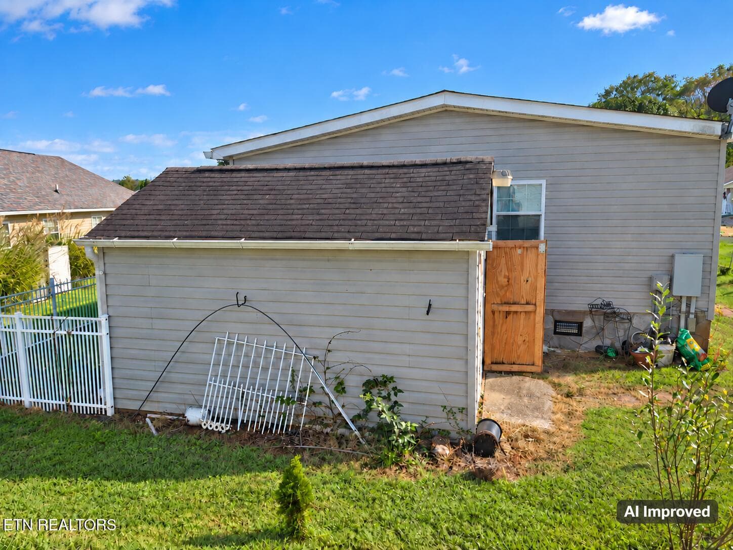 Back Side - 2530 Sportsmans Way, Sevierville, TN 37876