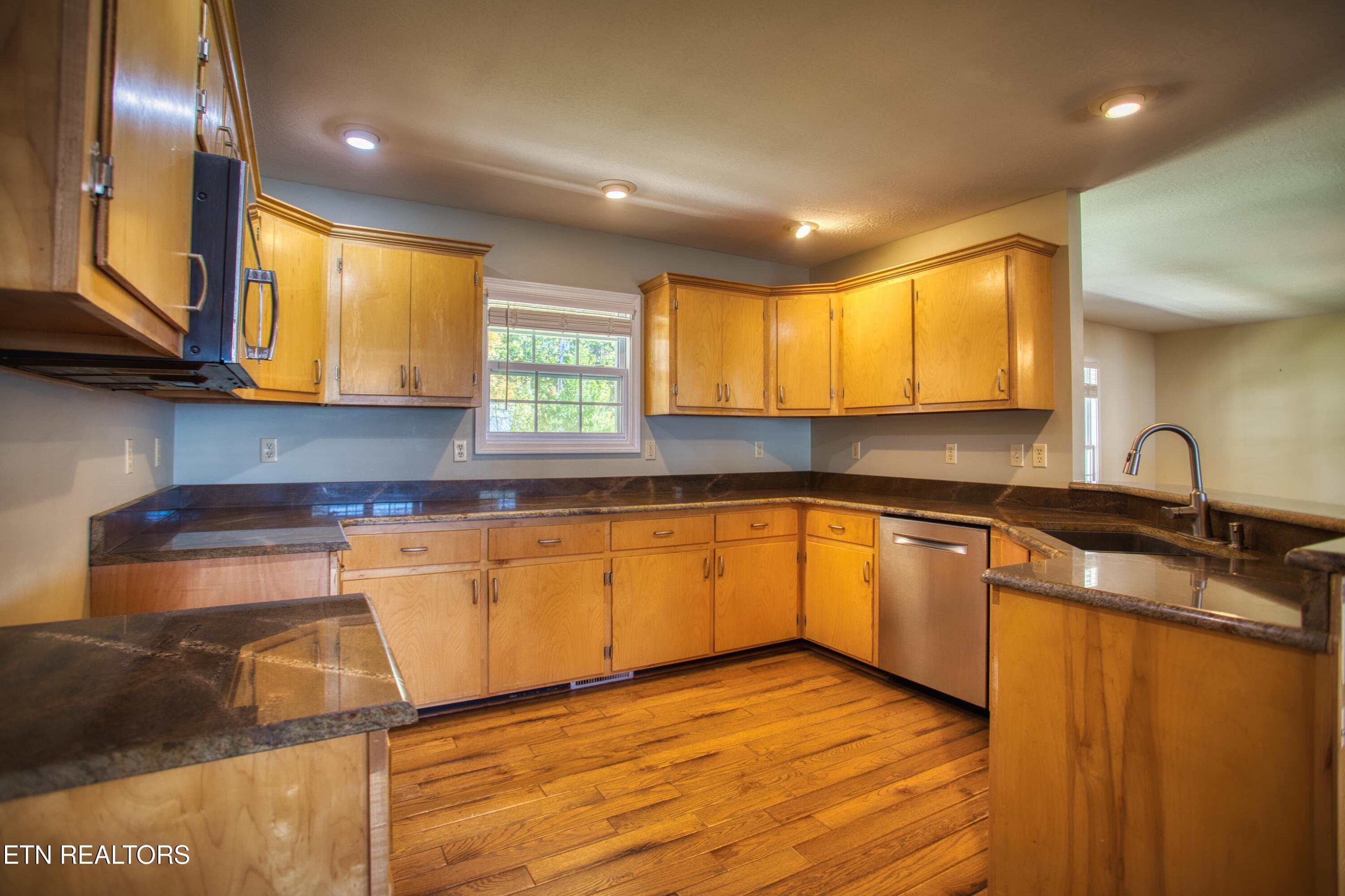 EK3A1063 - 320 Spruce Creek Drive, Jamestown, TN 38556