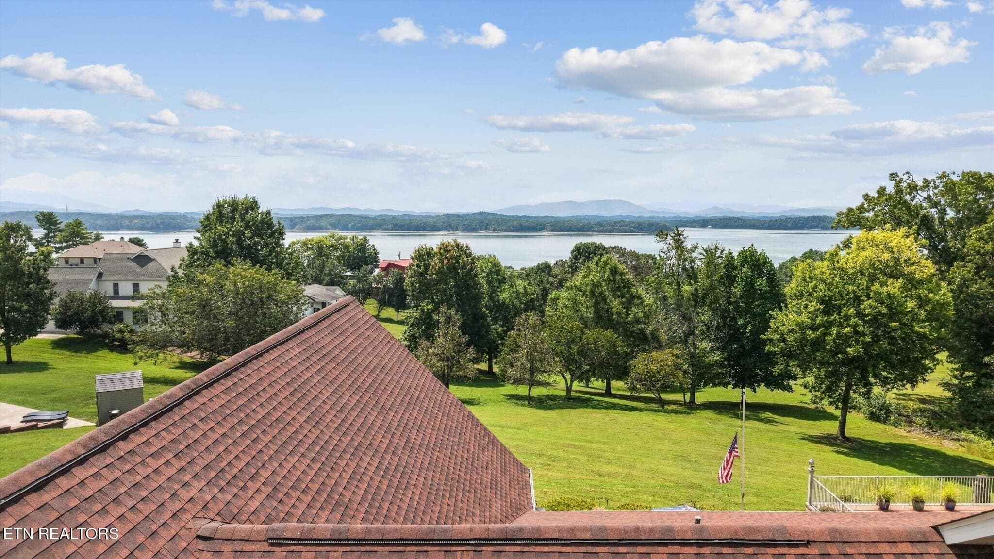 161912493-hr - 849 Pinnacle Drive, Dandridge, TN 37725
