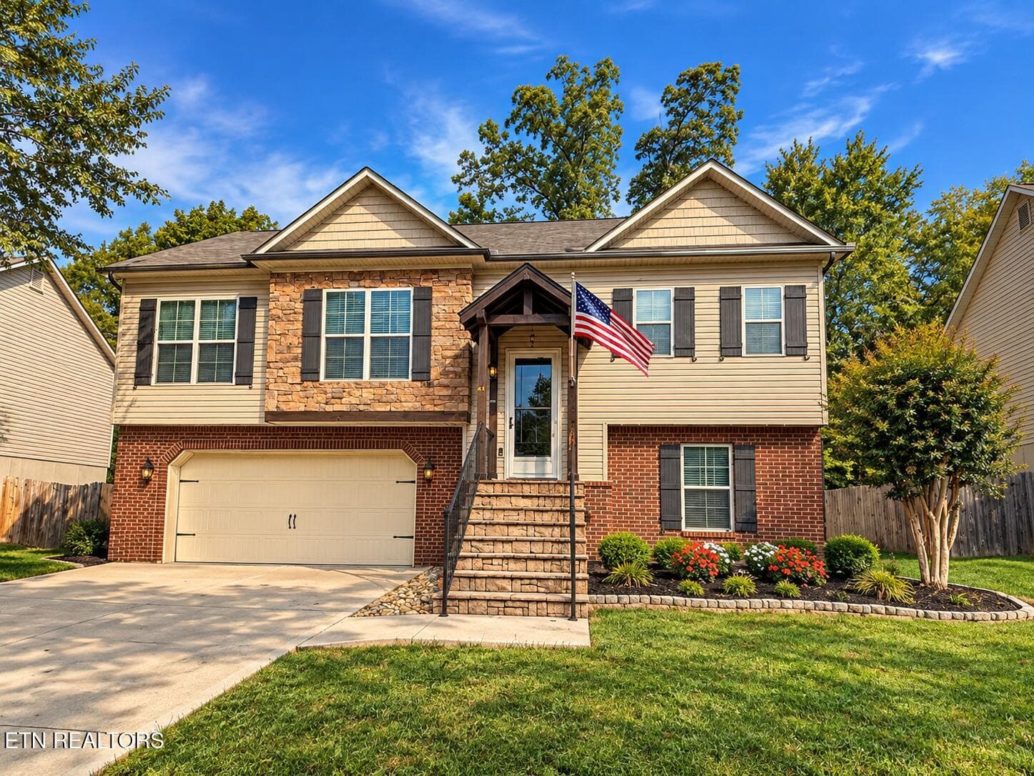 7140 Grizzly Creek Lane, Powell, TN 37849