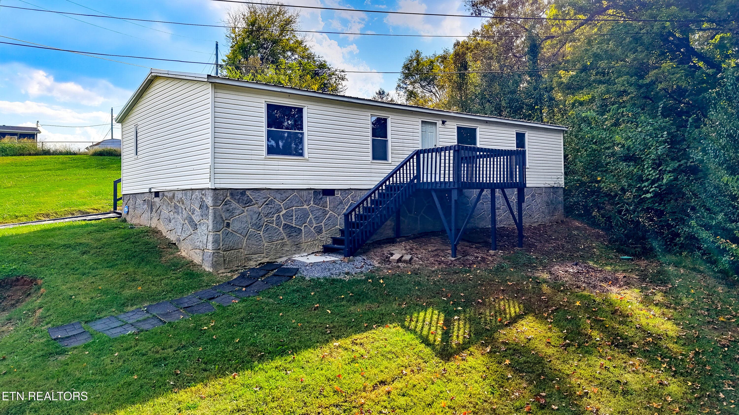 328 Doc Norton - 328 & 330 Doc Norton Rd, Walland, TN 37886