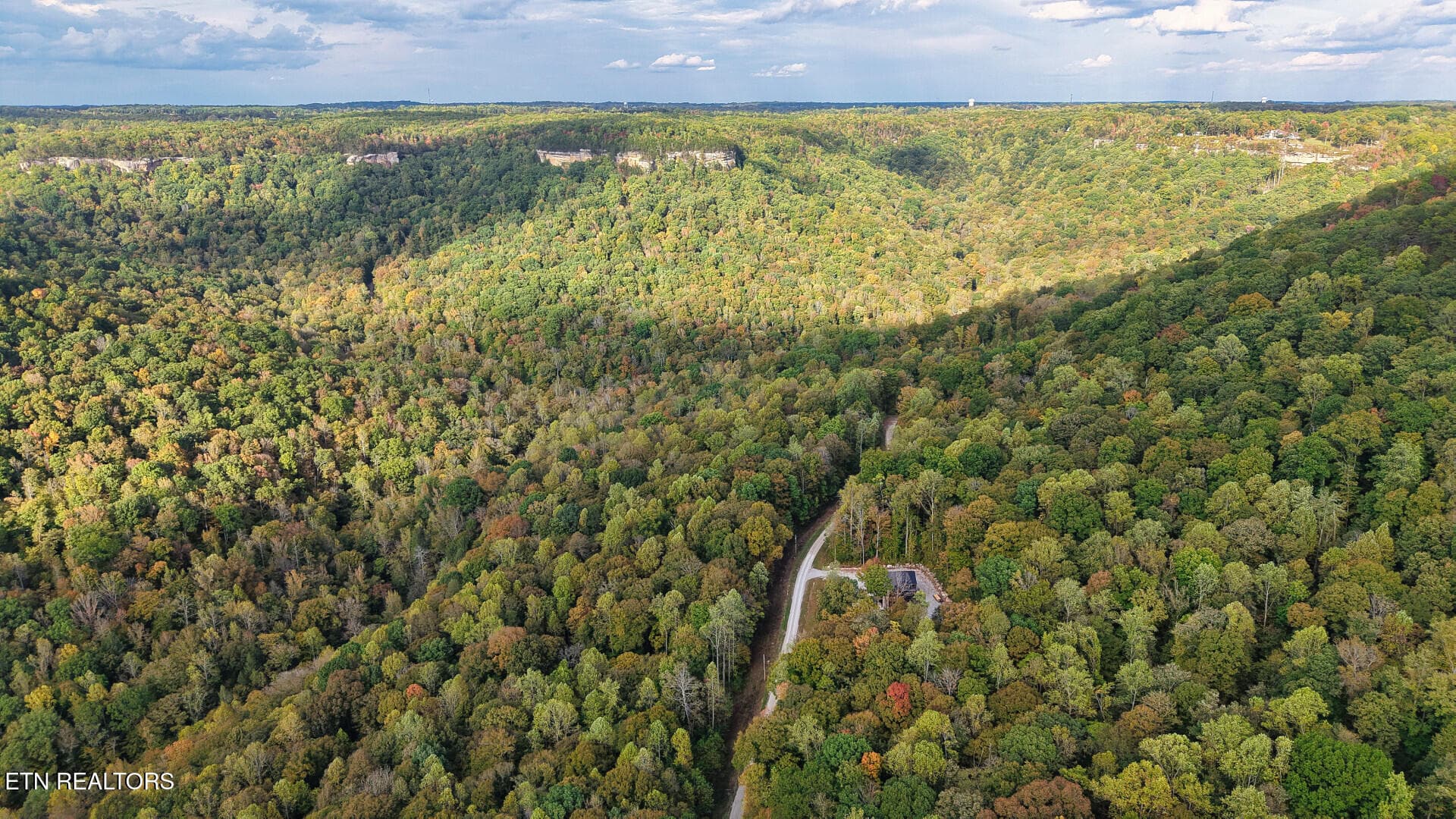 ApacheRoad_73355_46 - Apache Rd, Jamestown, TN 38556