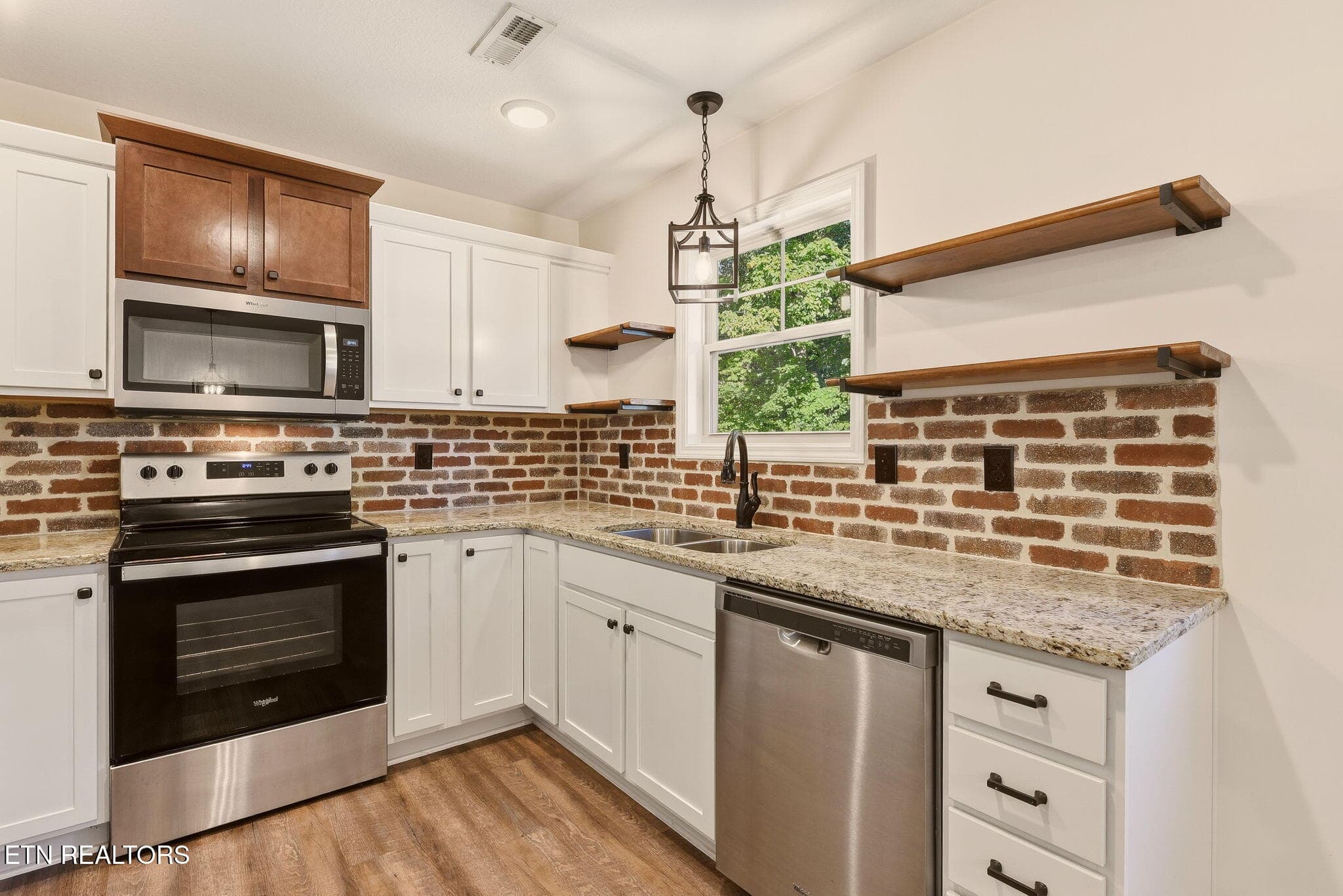8-web-or-mls-Edgwd168 (12) - 168 Edgewood Drive, Powell, TN 37849