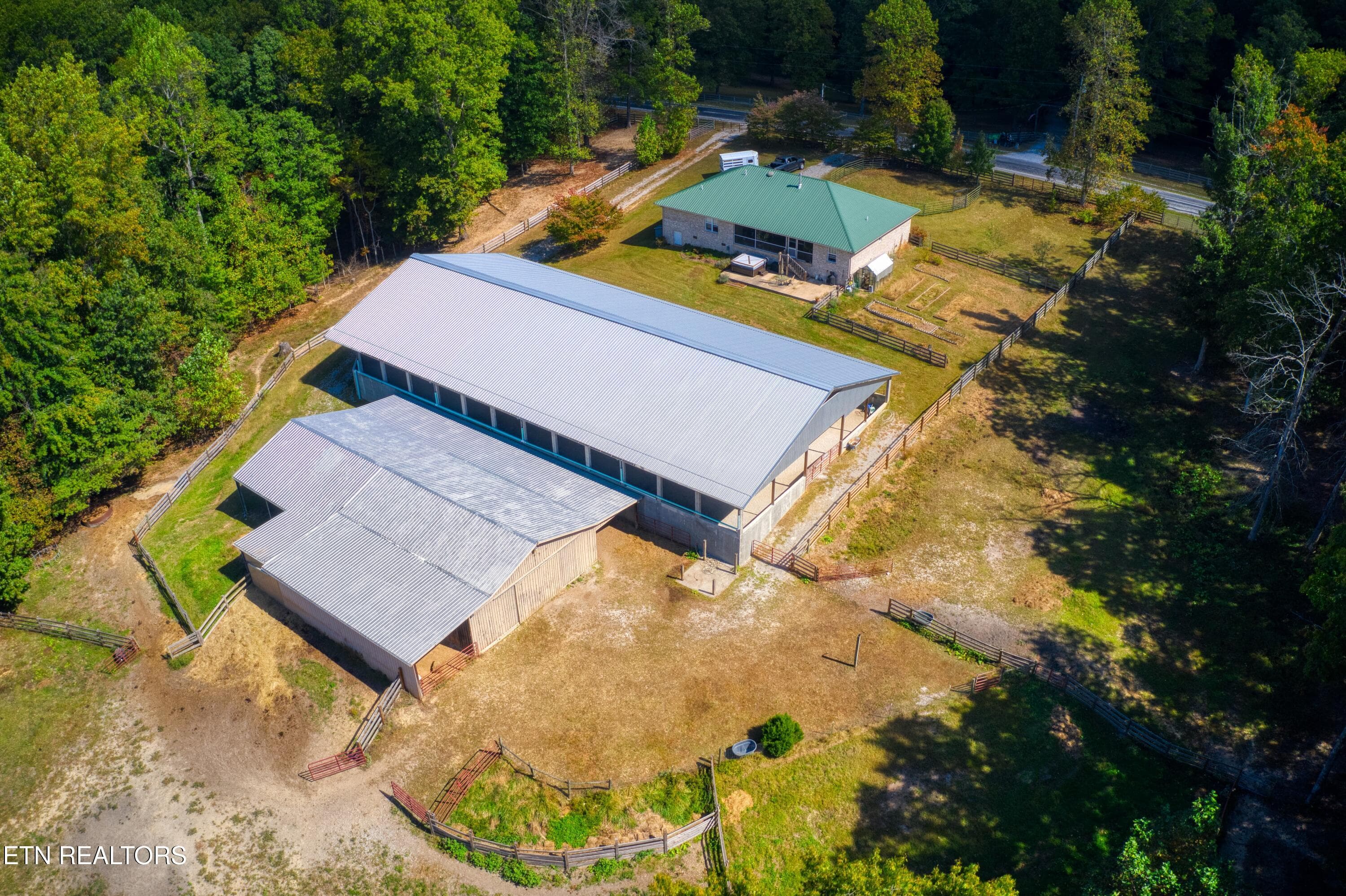DJI_0180 - 320 Spruce Creek Drive, Jamestown, TN 38556