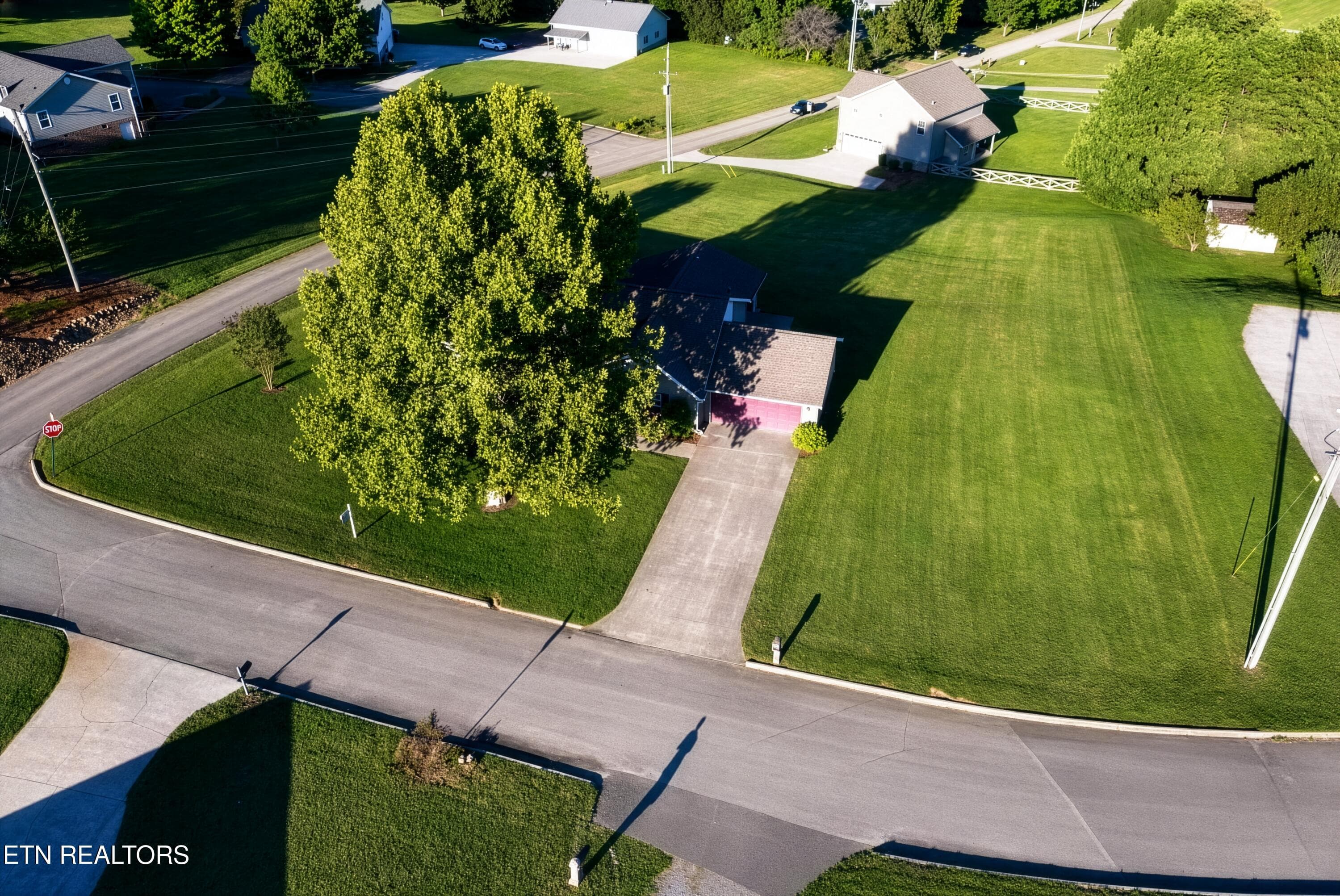 Drone (4) - 1324 Prairie Place, Greenback, TN 37742