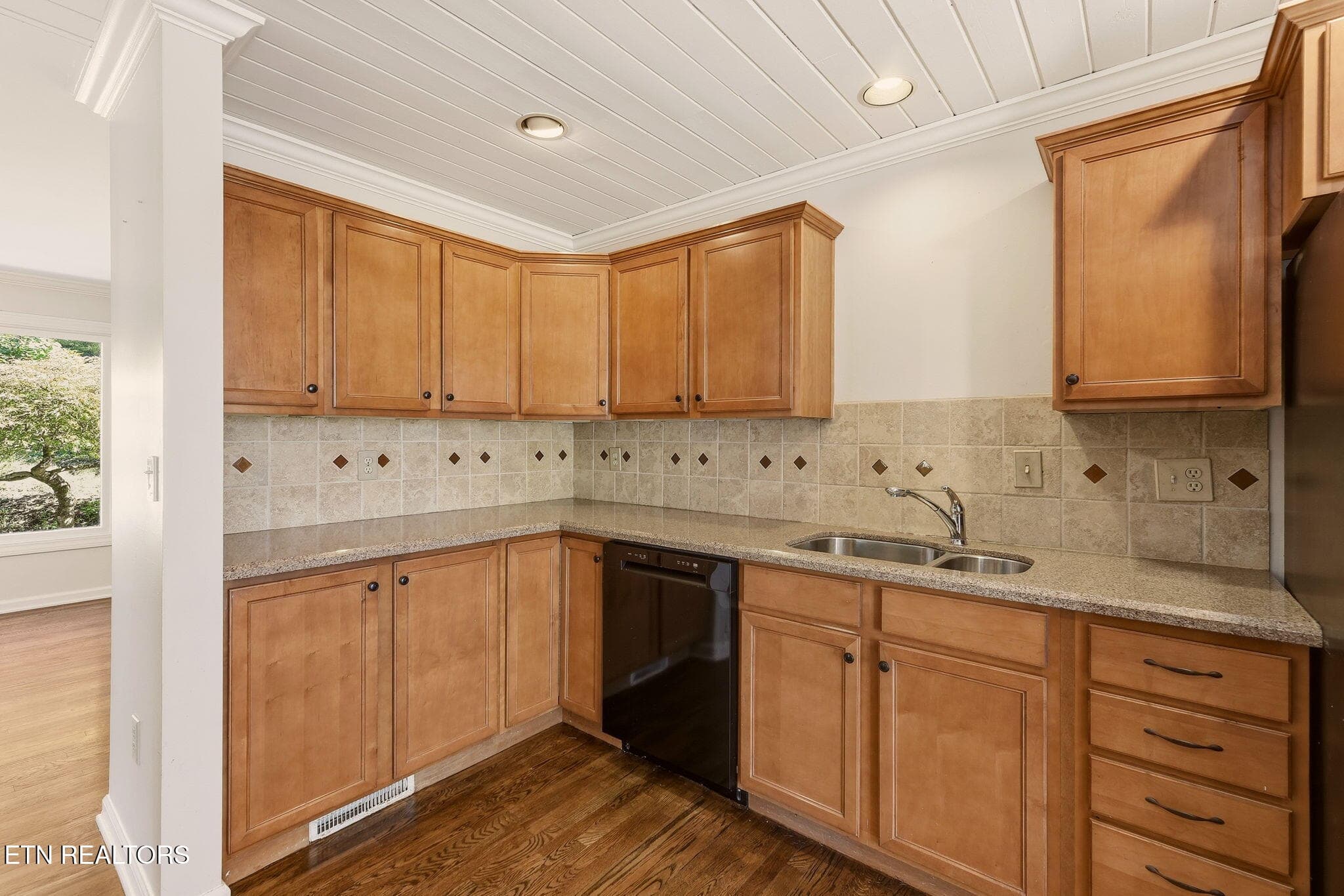 18-web-or-mls-LnRdg219 (19) - 219 Lone Ridge Lane, Clinton, TN 37716