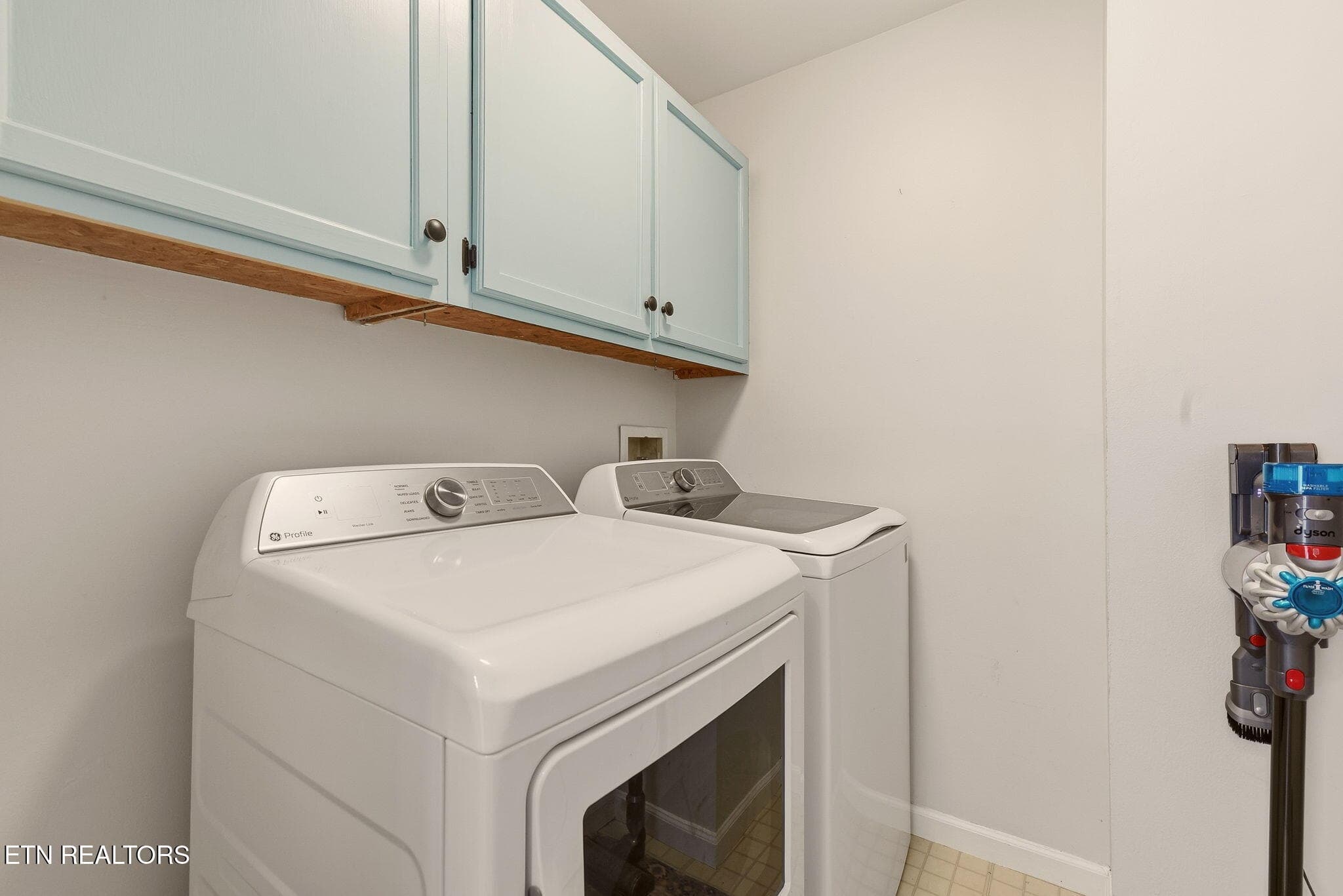 21-web-or-mls-LnRdg219 (22) - 219 Lone Ridge Lane, Clinton, TN 37716
