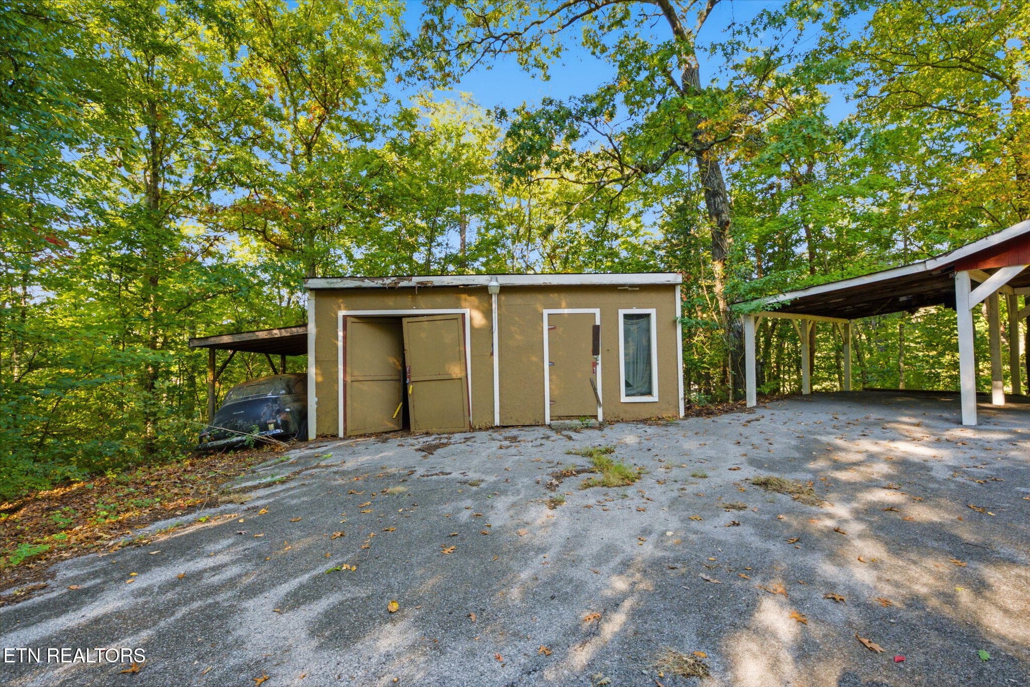 8-web-or-mls-2969-Veterans-Blvd-08 - 2969 Veterans Blvd, Pigeon Forge, TN 37863