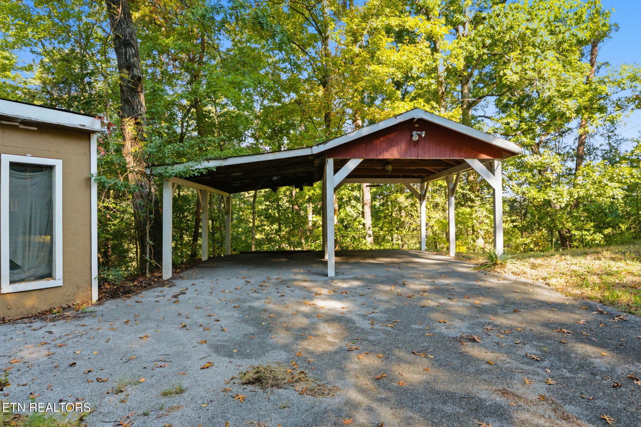 9-web-or-mls-2969-Veterans-Blvd-09 - 2969 Veterans Blvd, Pigeon Forge, TN 37863