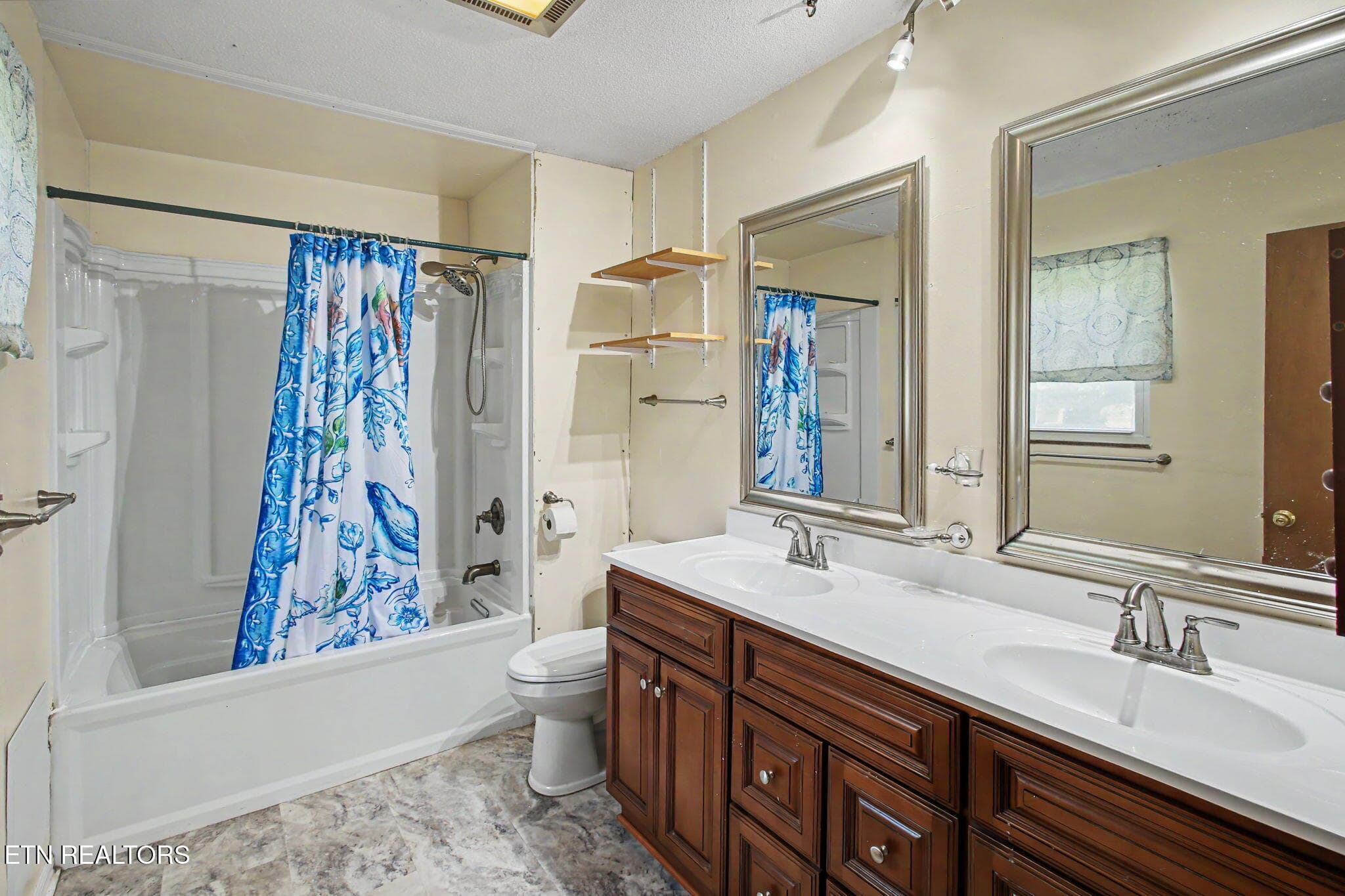 IMG_0573 - 1412 Hillvale Rd, Louisville, TN 37777