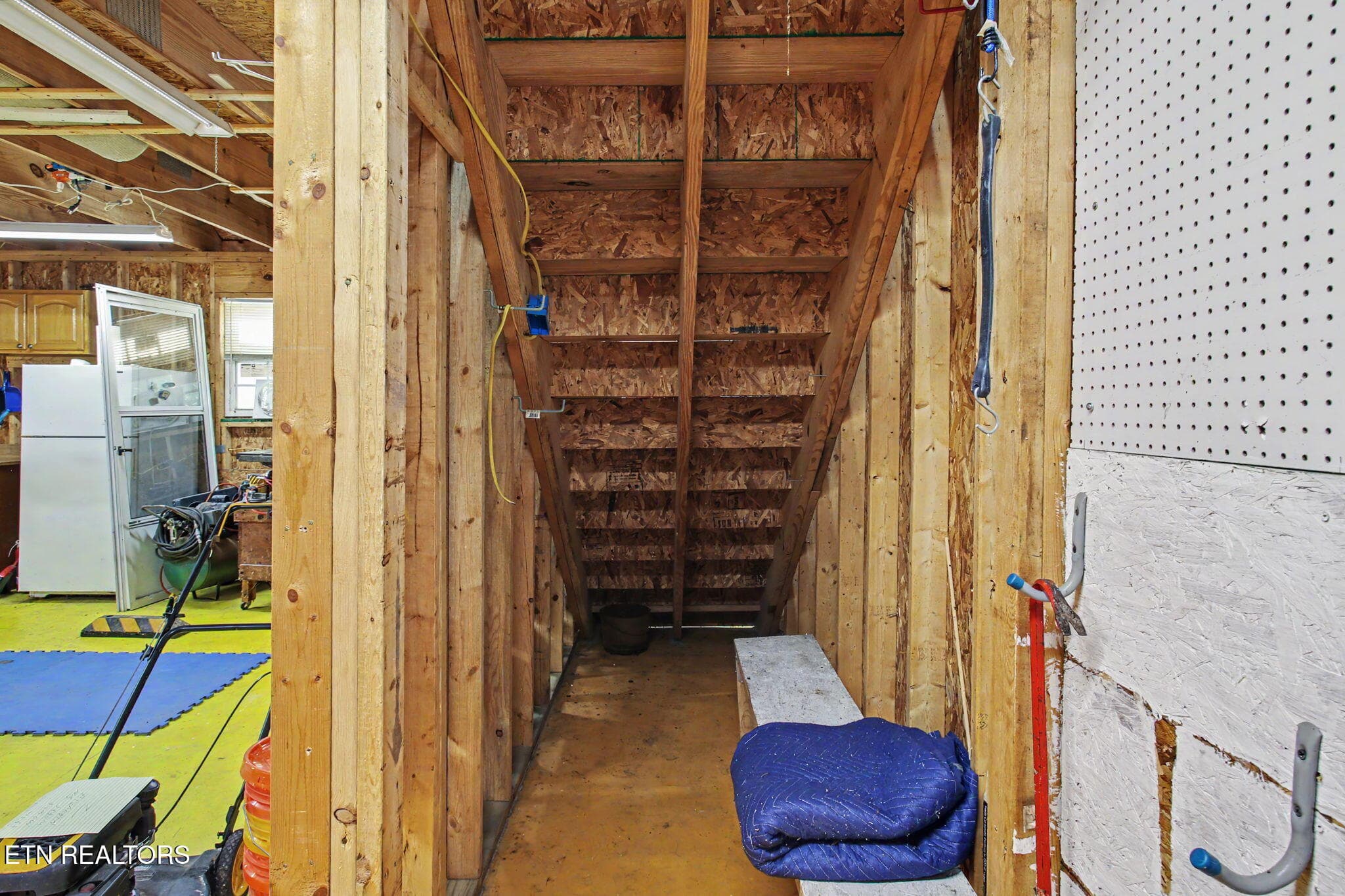 IMG_0615 - 1412 Hillvale Rd, Louisville, TN 37777