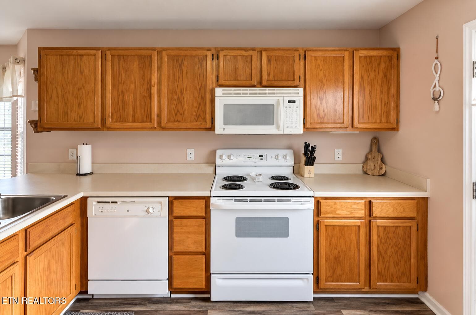 47BB6DD5-E2F6-43EB-9420-9FA1B1345B6C(1) - 743 Plantation Drive, Pigeon Forge, TN 37863
