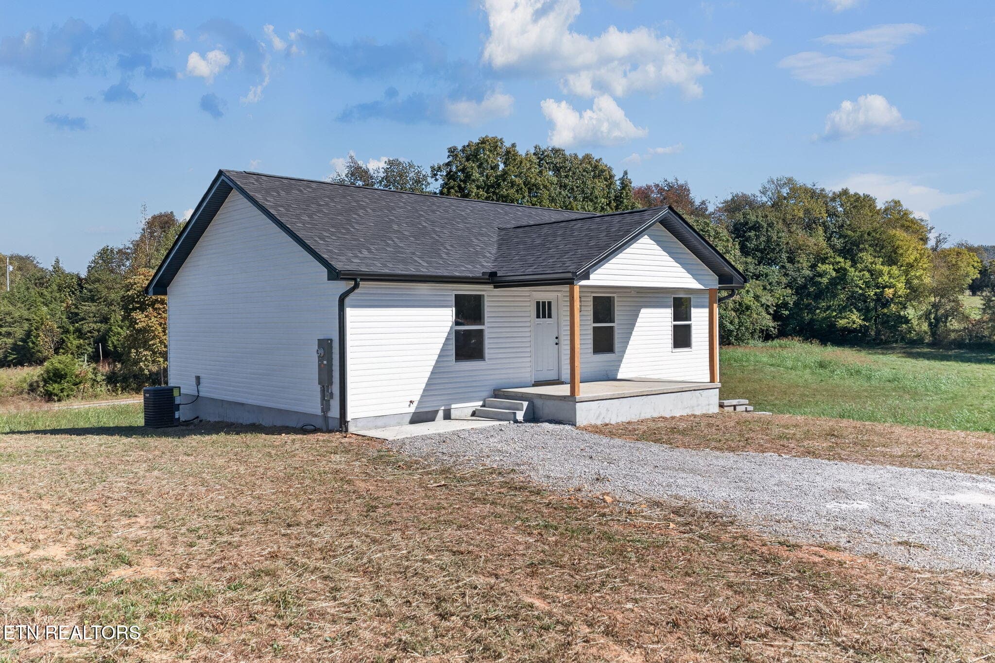 2-web-or-mls-135 Conley Dr_006_TNPC - 135 Conley Drive, Pall Mall, TN 38577