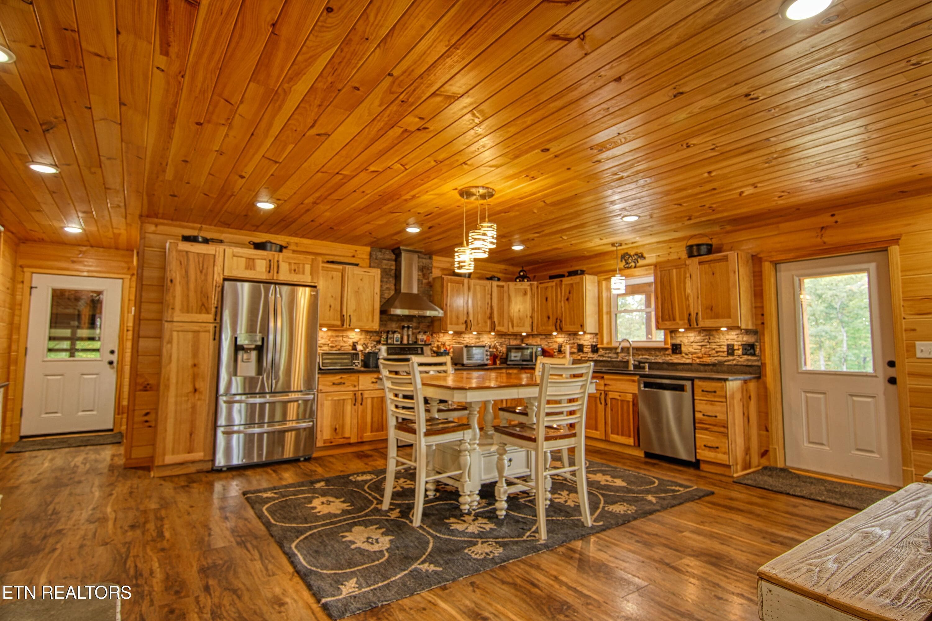 10 - 32 Mill Creek Point, Allardt, TN 38504