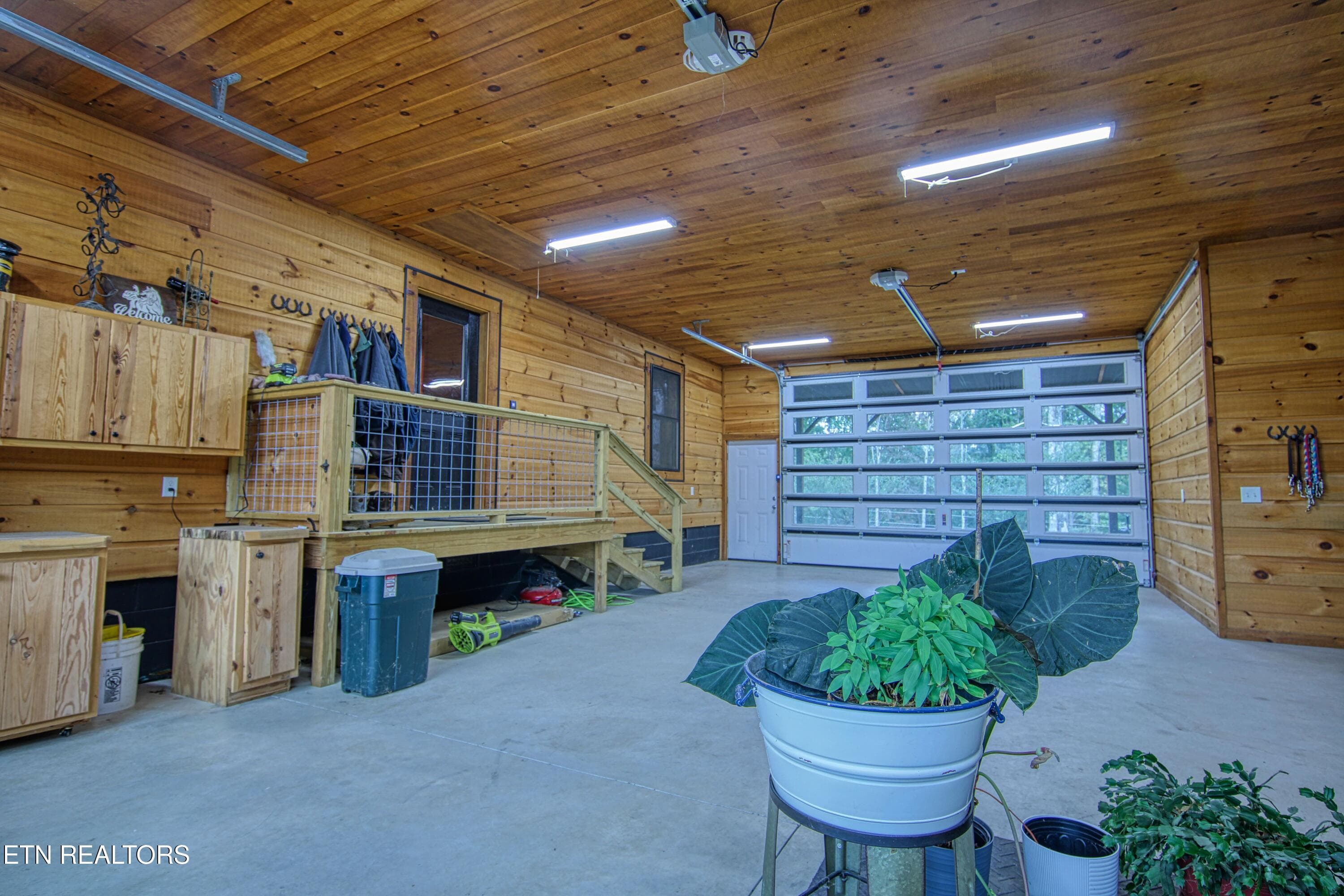 28 - 32 Mill Creek Point, Allardt, TN 38504